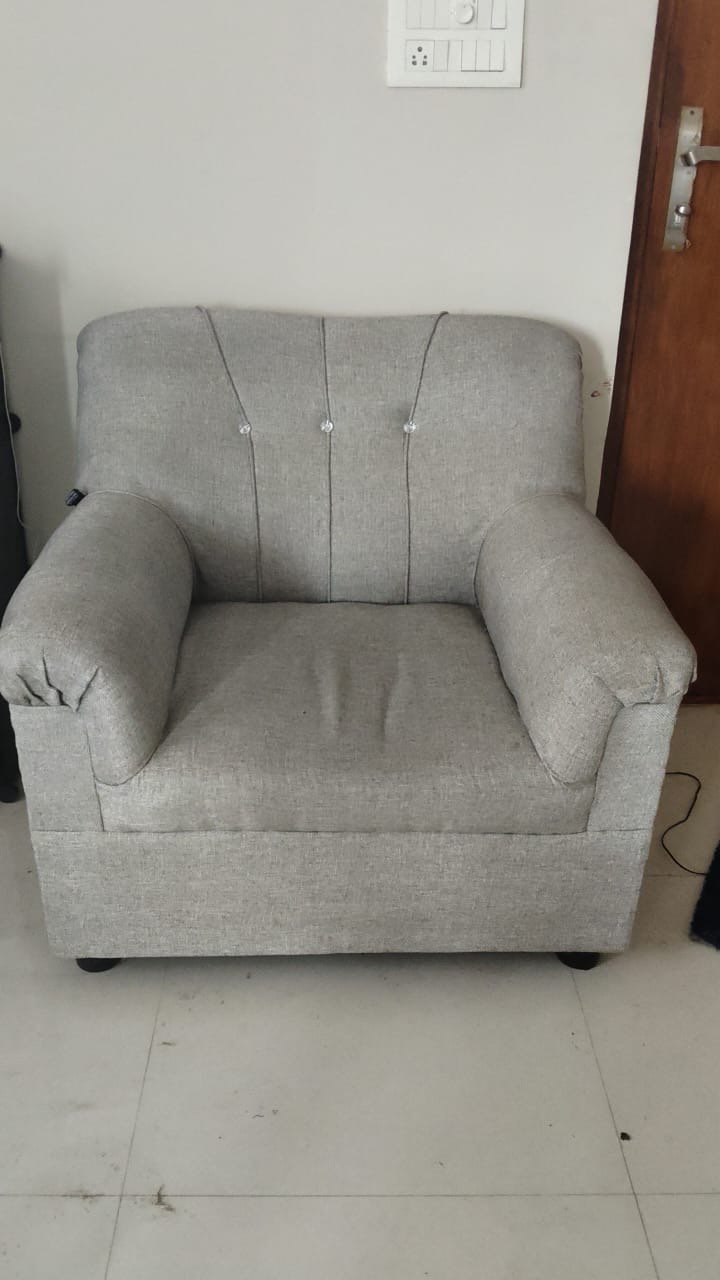 3+1+1 sofa for sale - Image 3