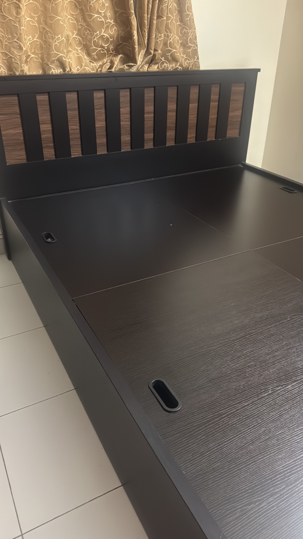Selling Pepperfry queen sized bed and mattress  - Image 2