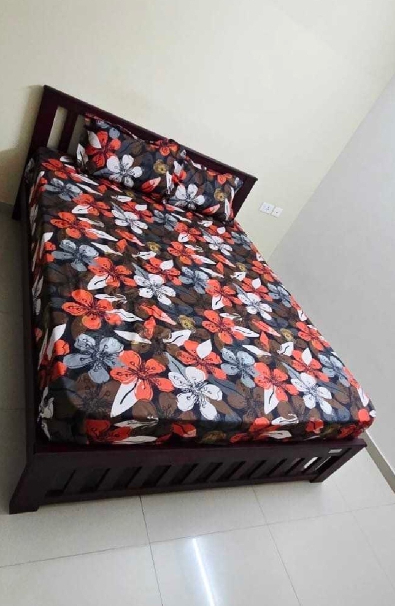 Duroflex Queen Size Teakwood Bed with 8" Orthopaedic Mattress. - Image 3