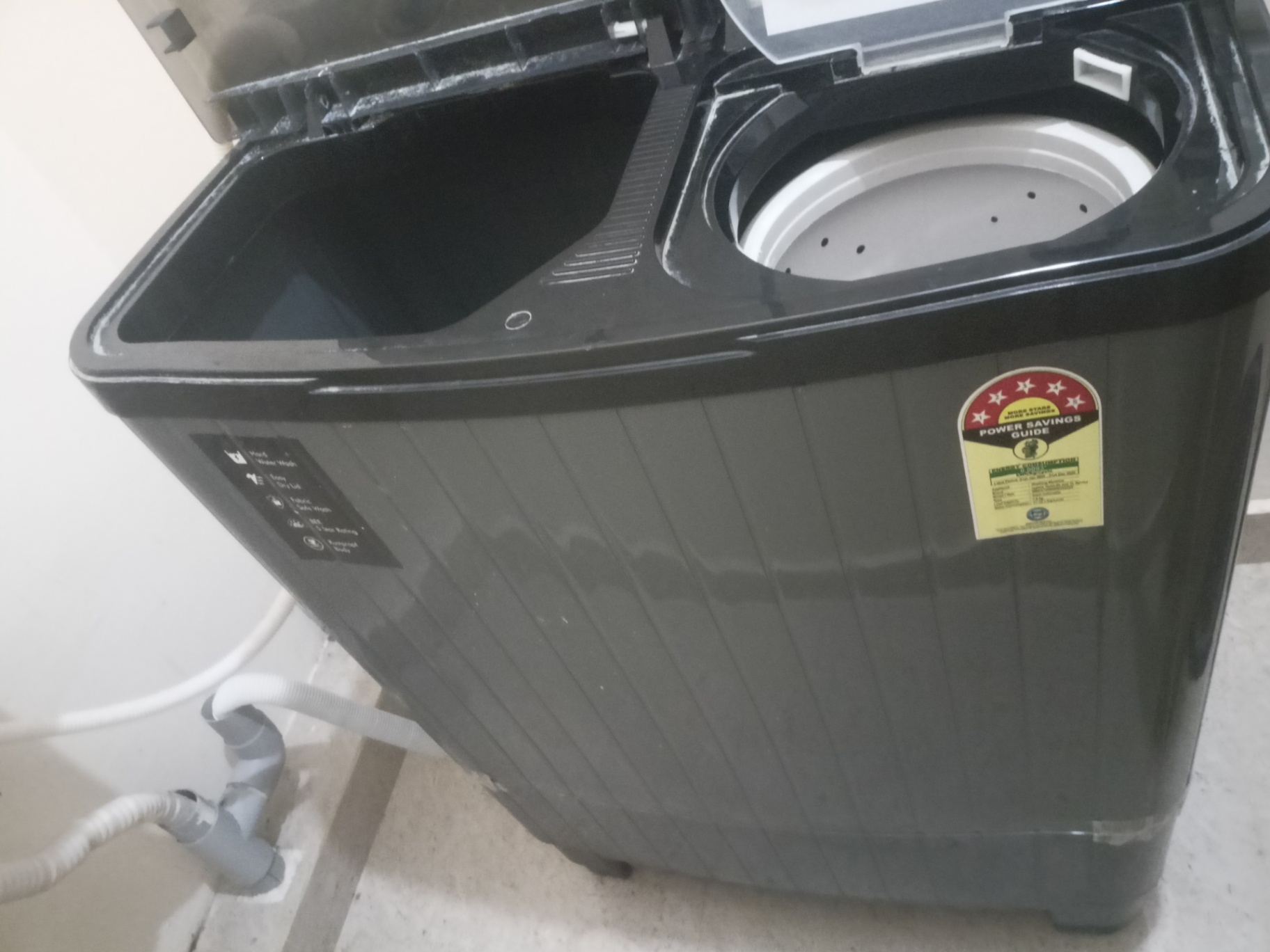 Washing machine good condition  - Image 1