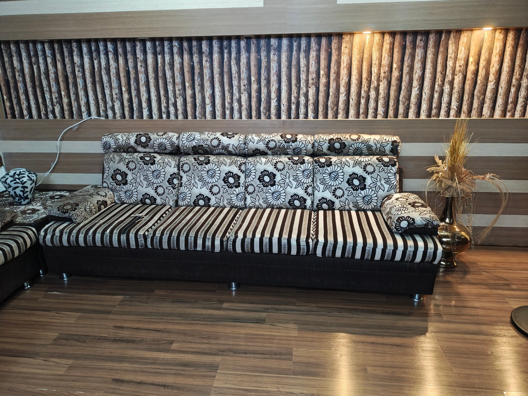 9 seater sofa for sale  - Image 1