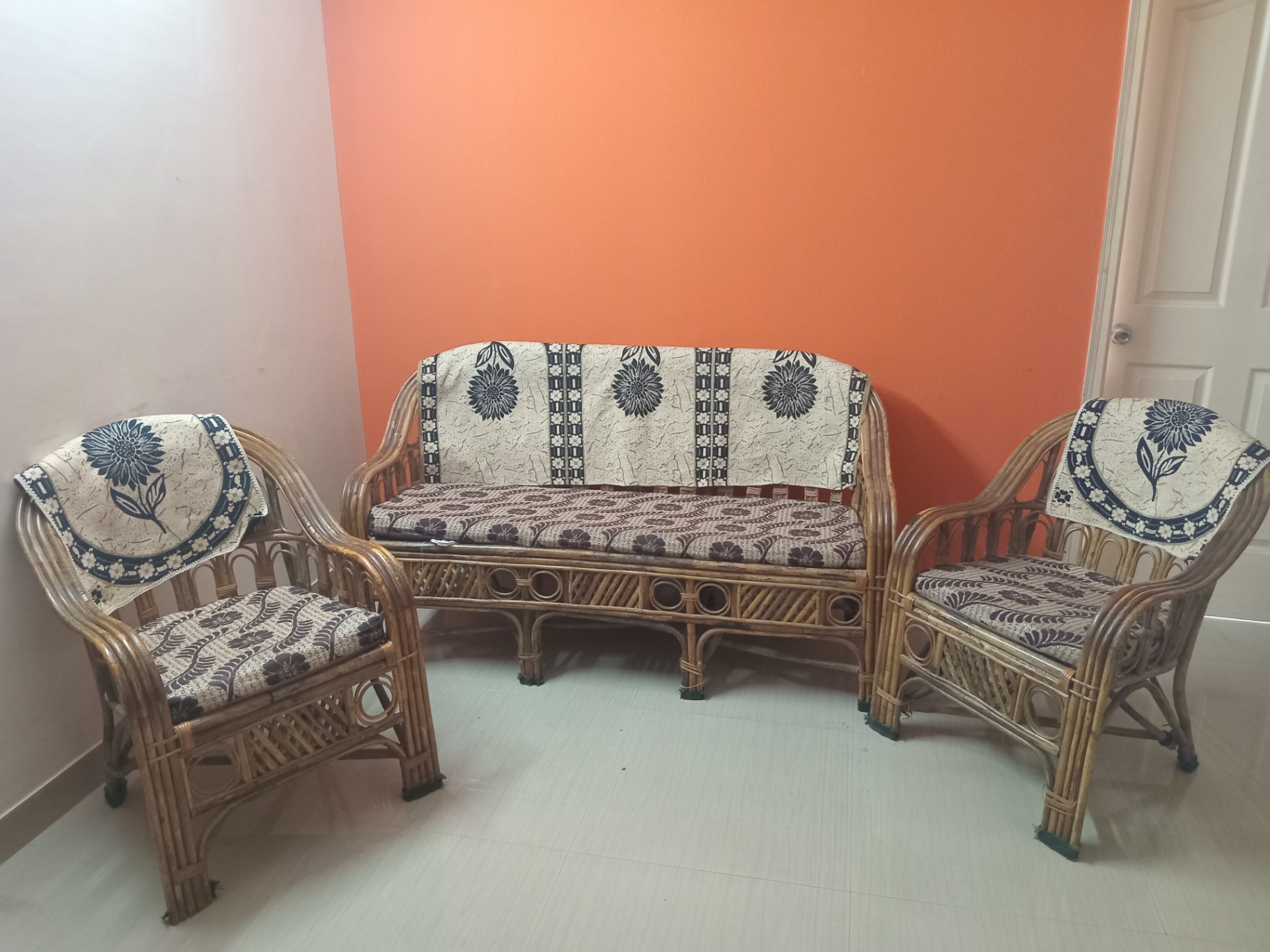Cane sofa set  - Image 1