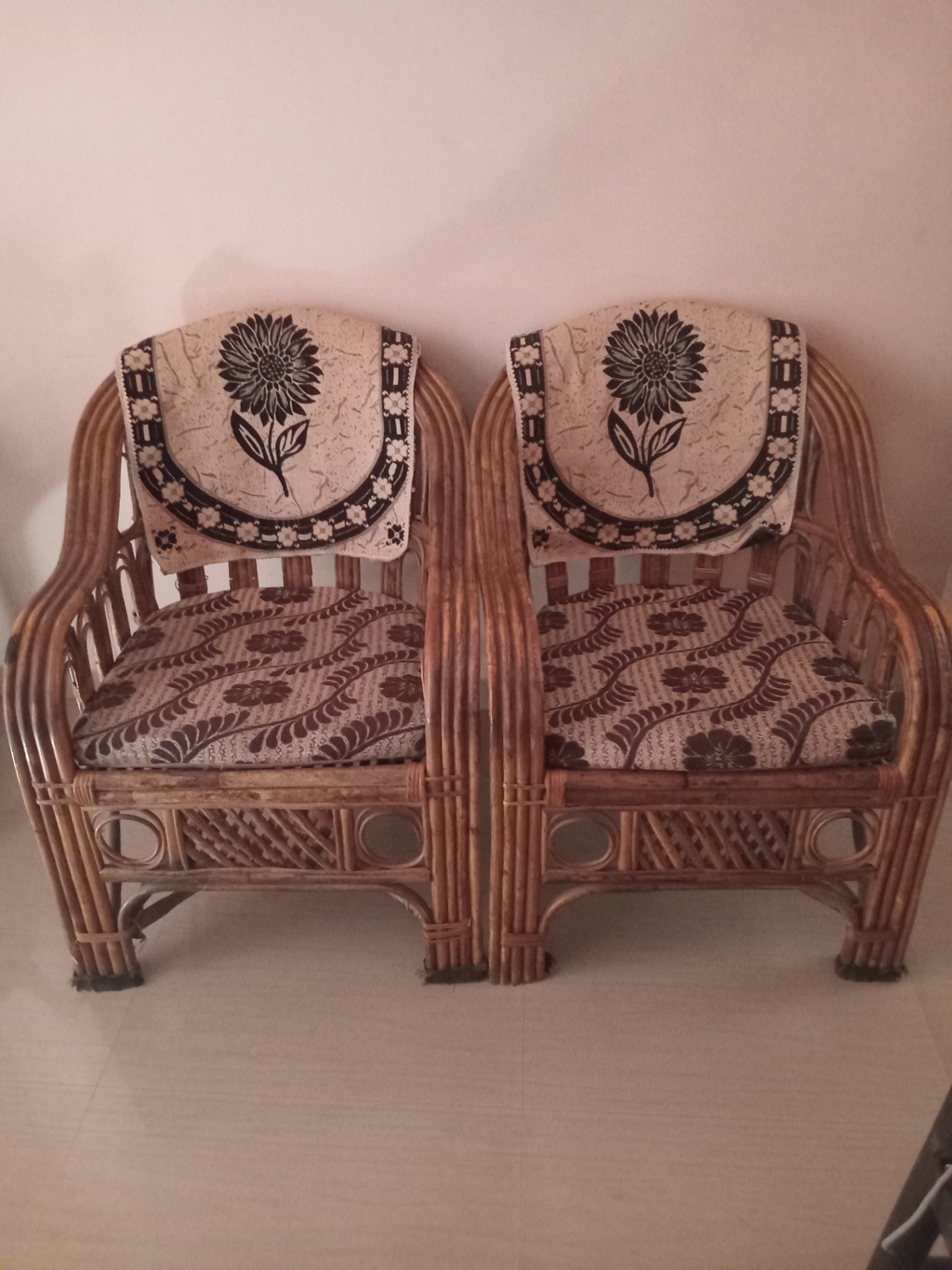 Cane sofa set  - Image 2
