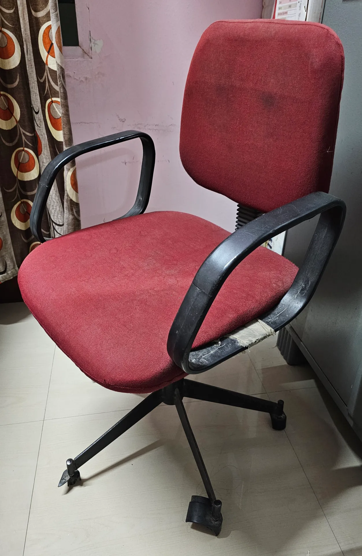Revolving chair  - Image 3