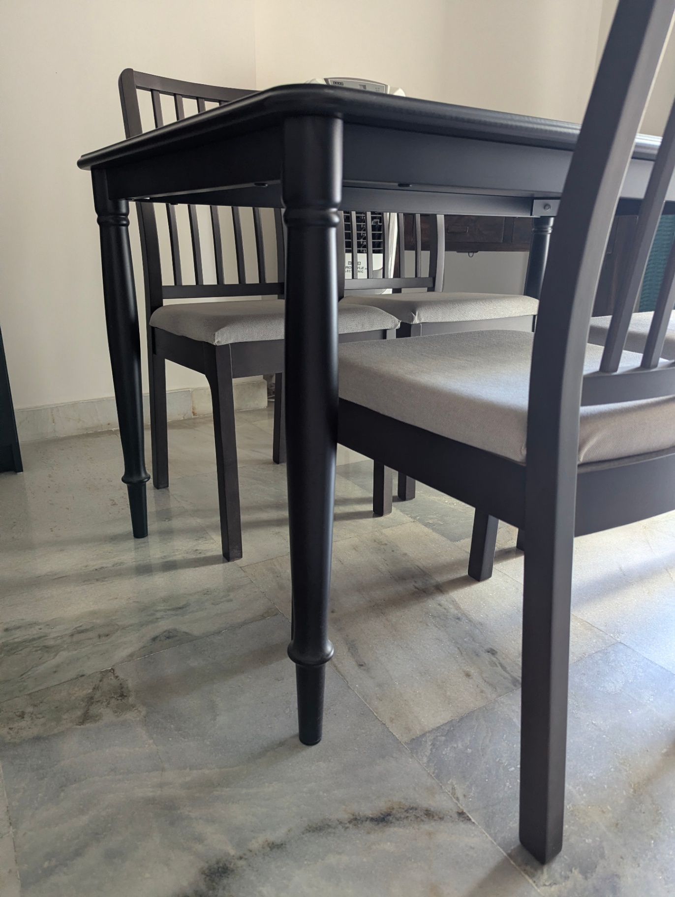 IKEA 4-person Dining table and 4 Ekedalen chairs - Image 2