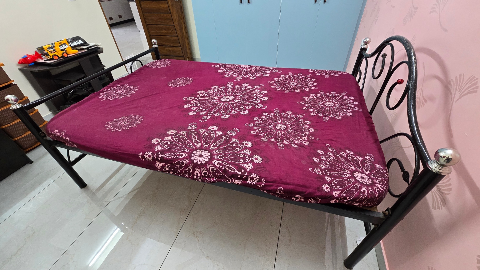 Moderately used double bed (Cot, matress and cover) - Image 5
