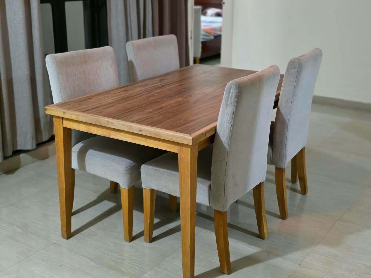 Dining set with 4 chairs - Image 1