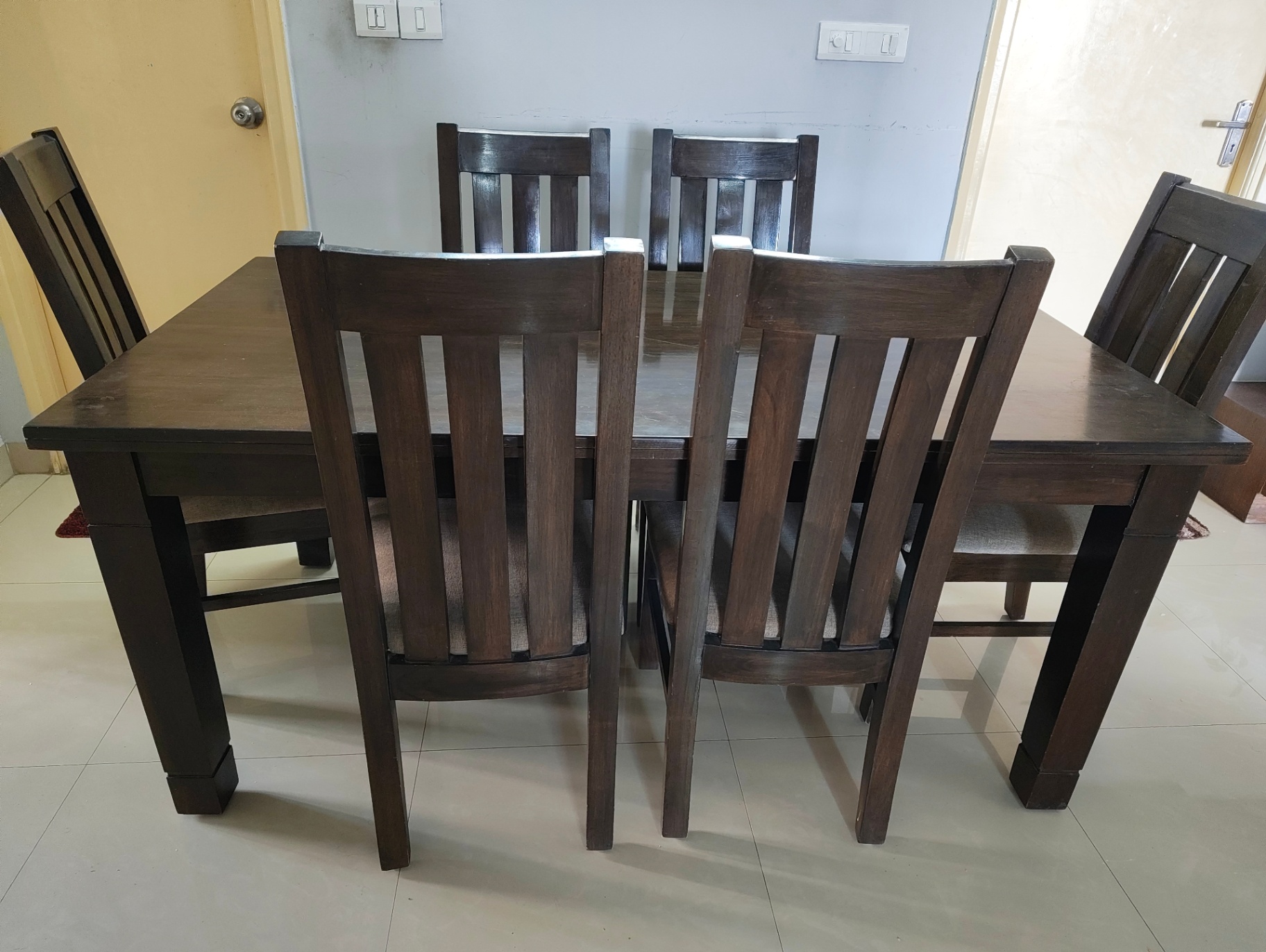 6 Seater Dining Table with chairs - Image 3