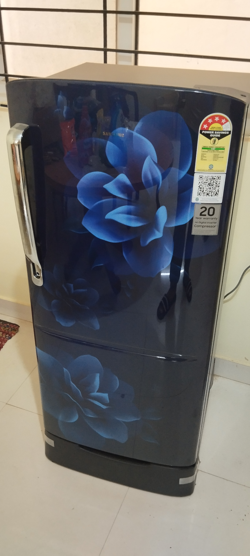 Samsung single door 4 star Fridge (183L) - Image 1