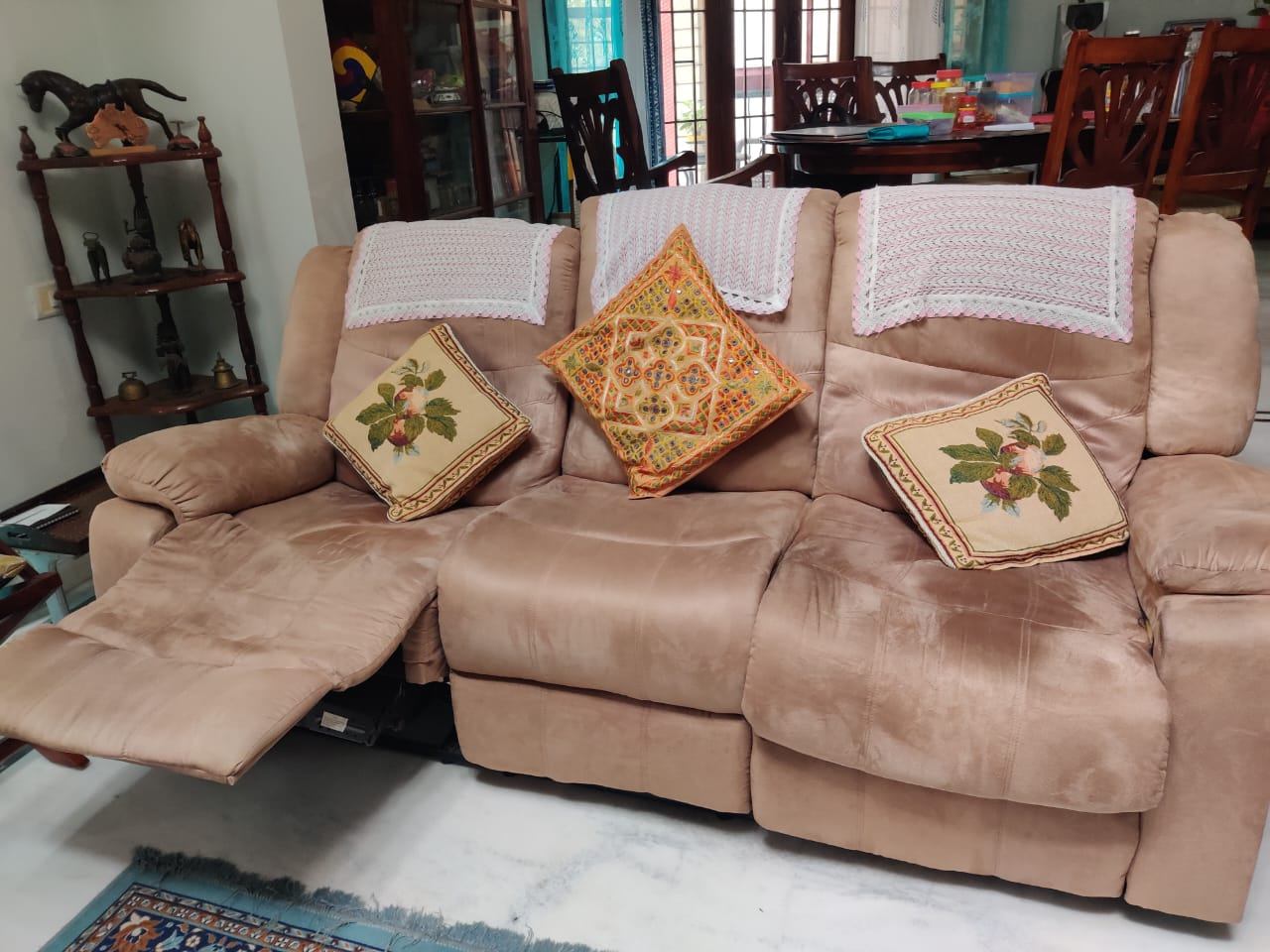 3 seater manual recliner  - Image 2