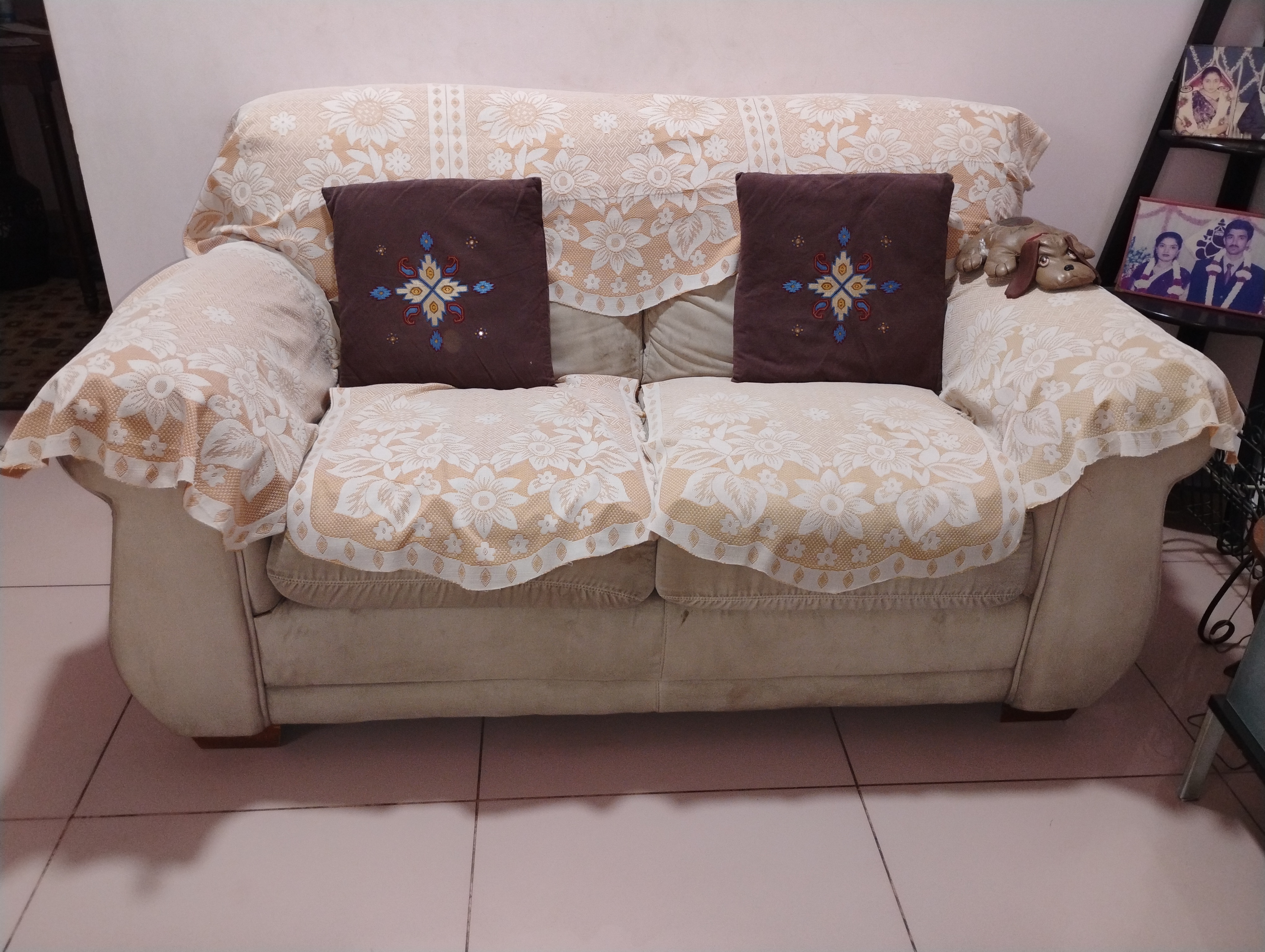 6 seater sofa - Image 2