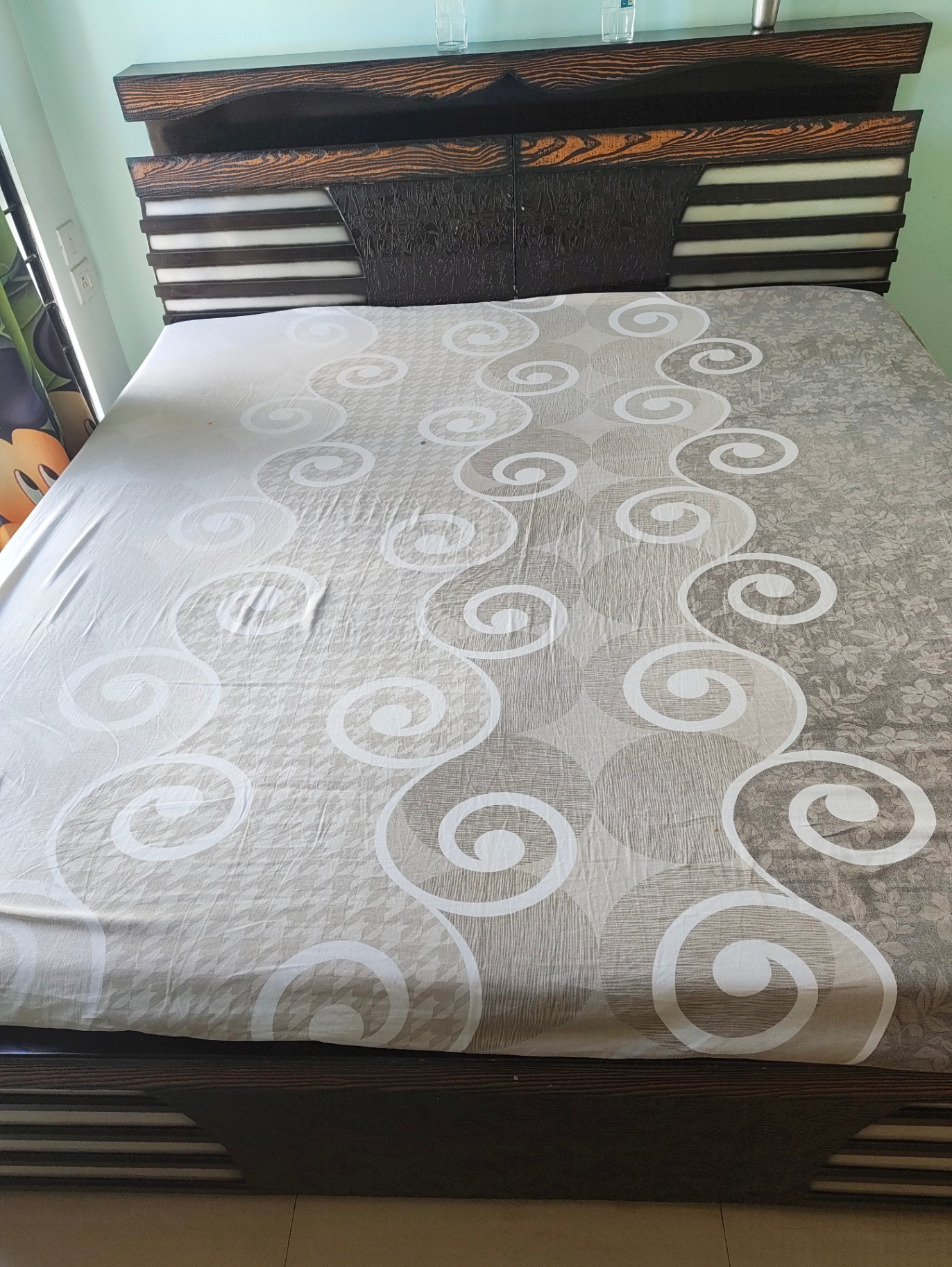 King sized bed with mattress - Image 2