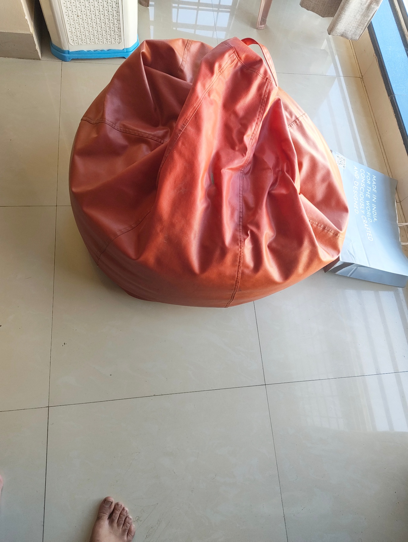 Red color bean bag - Image 1