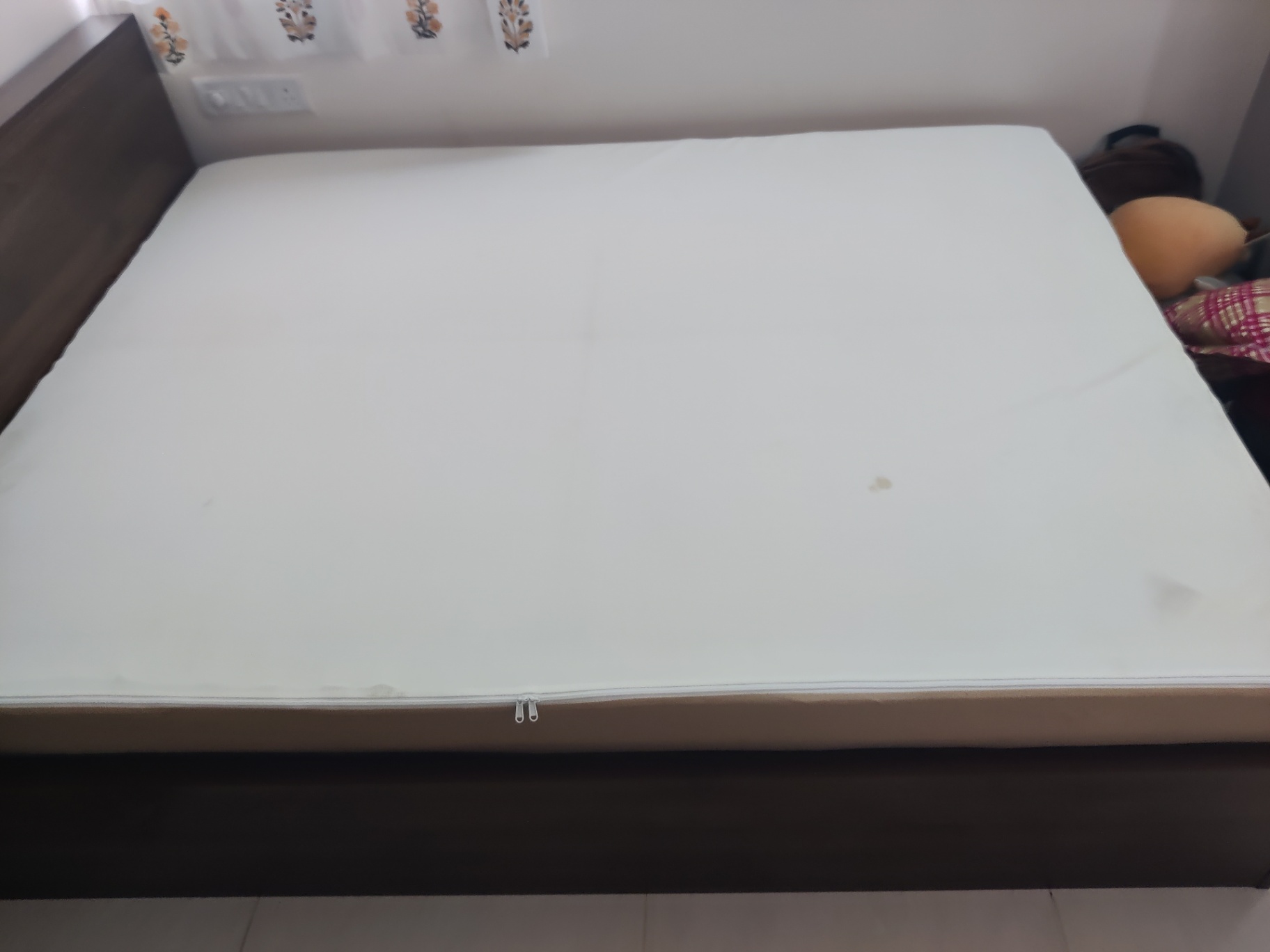 Wakefit bed and mattress queen size - Image 2