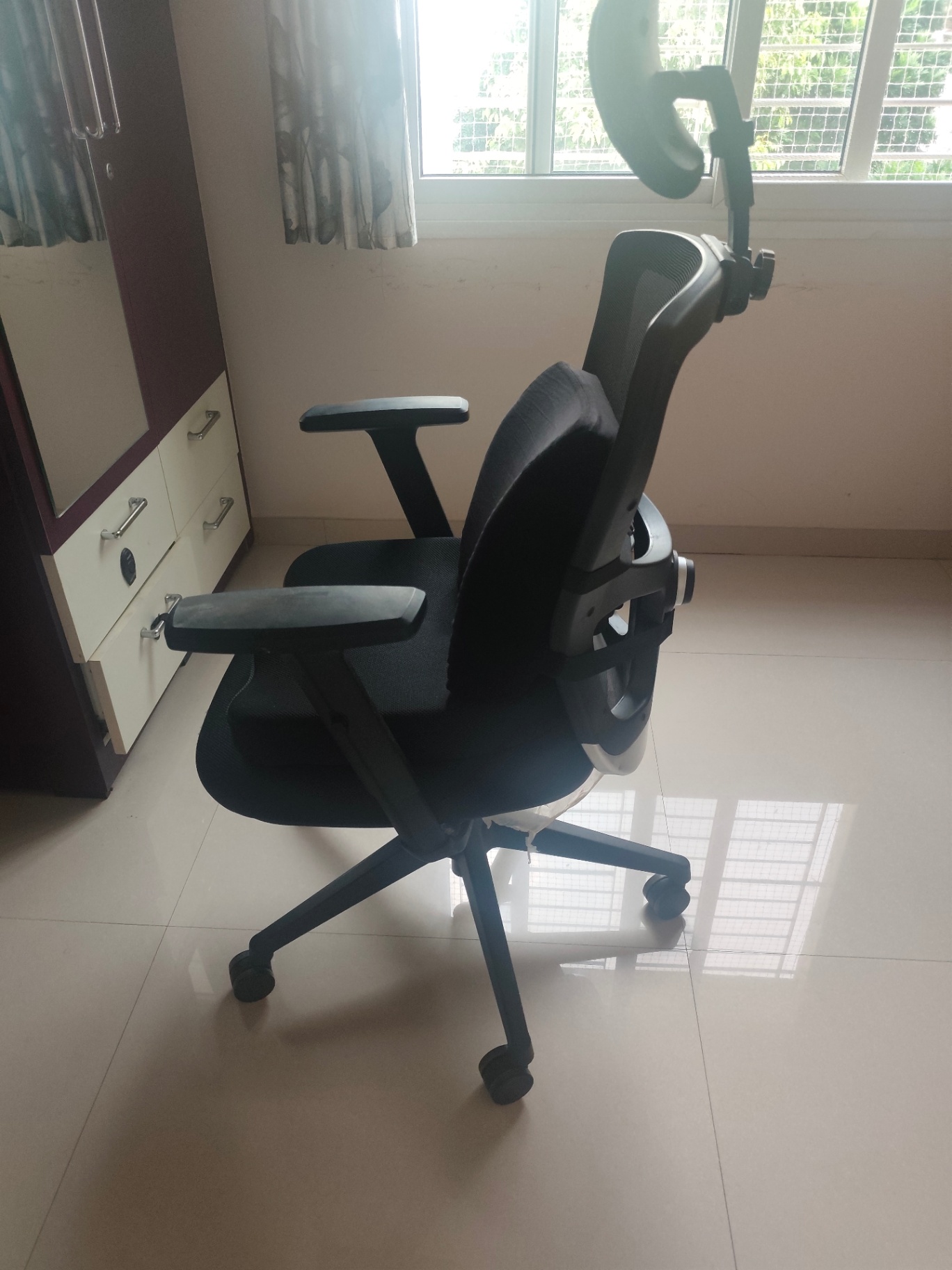 Office chair - Image 3