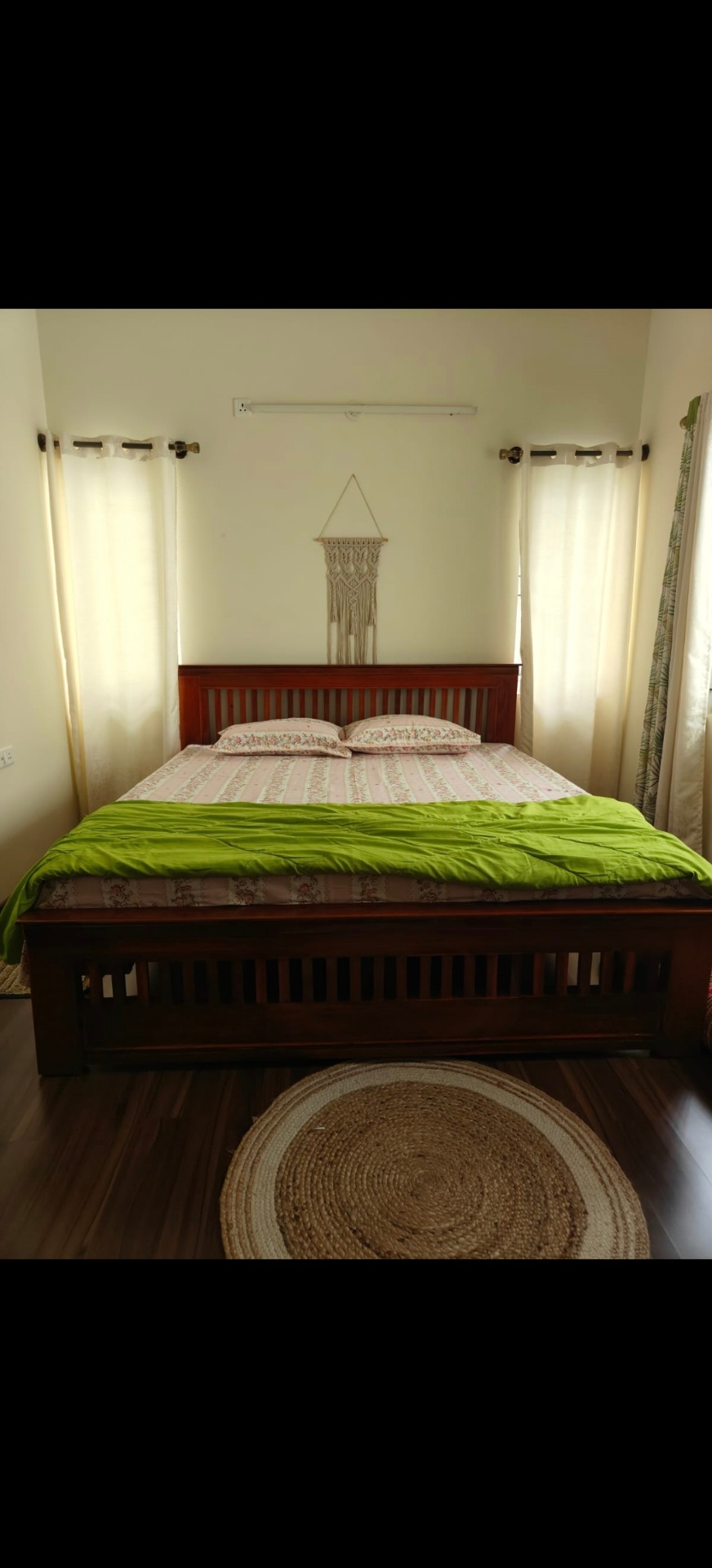 King size bed with mattress  - Image 1