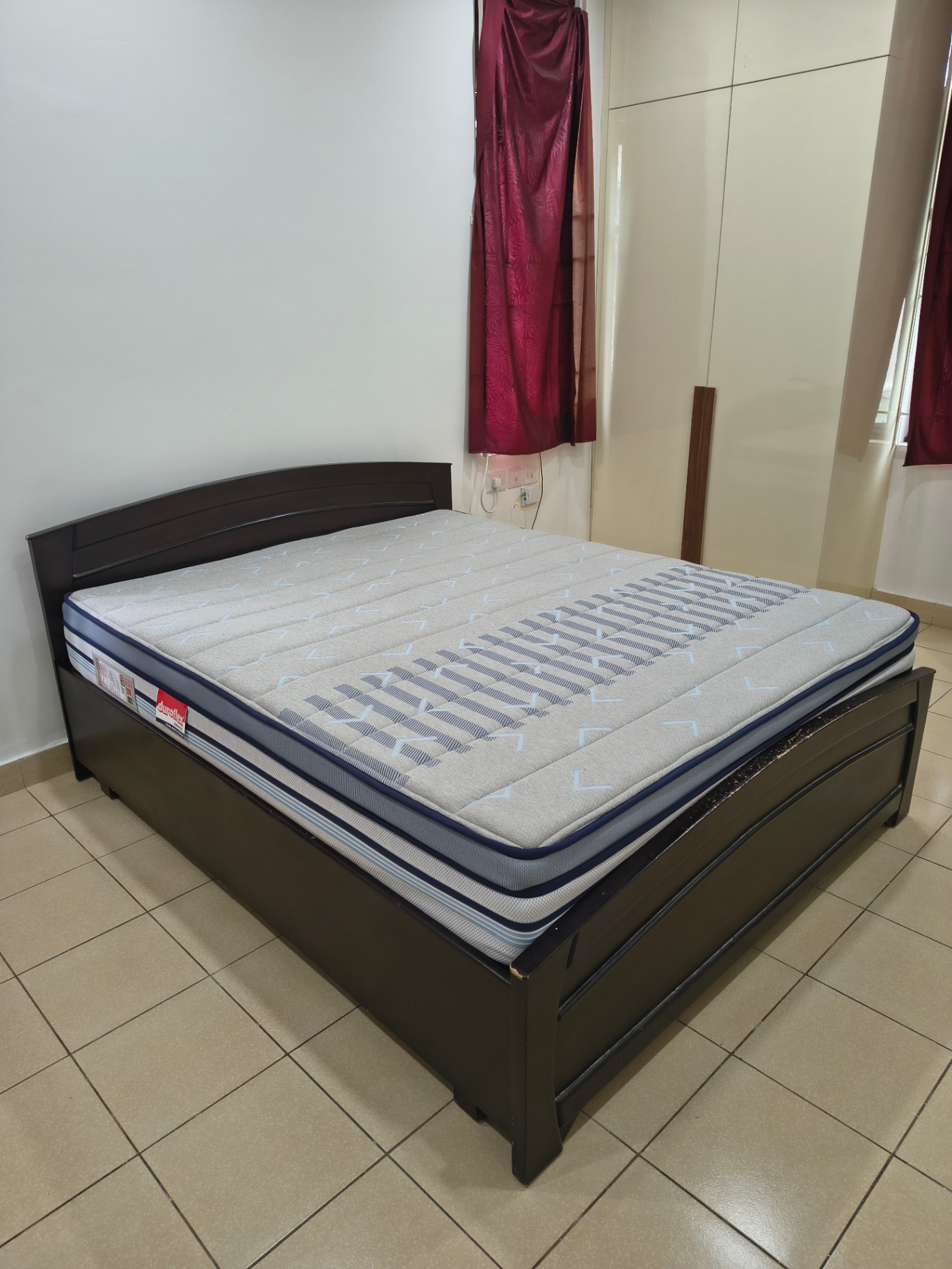 Duroflex orthopaedic mattress queensize - Image 1