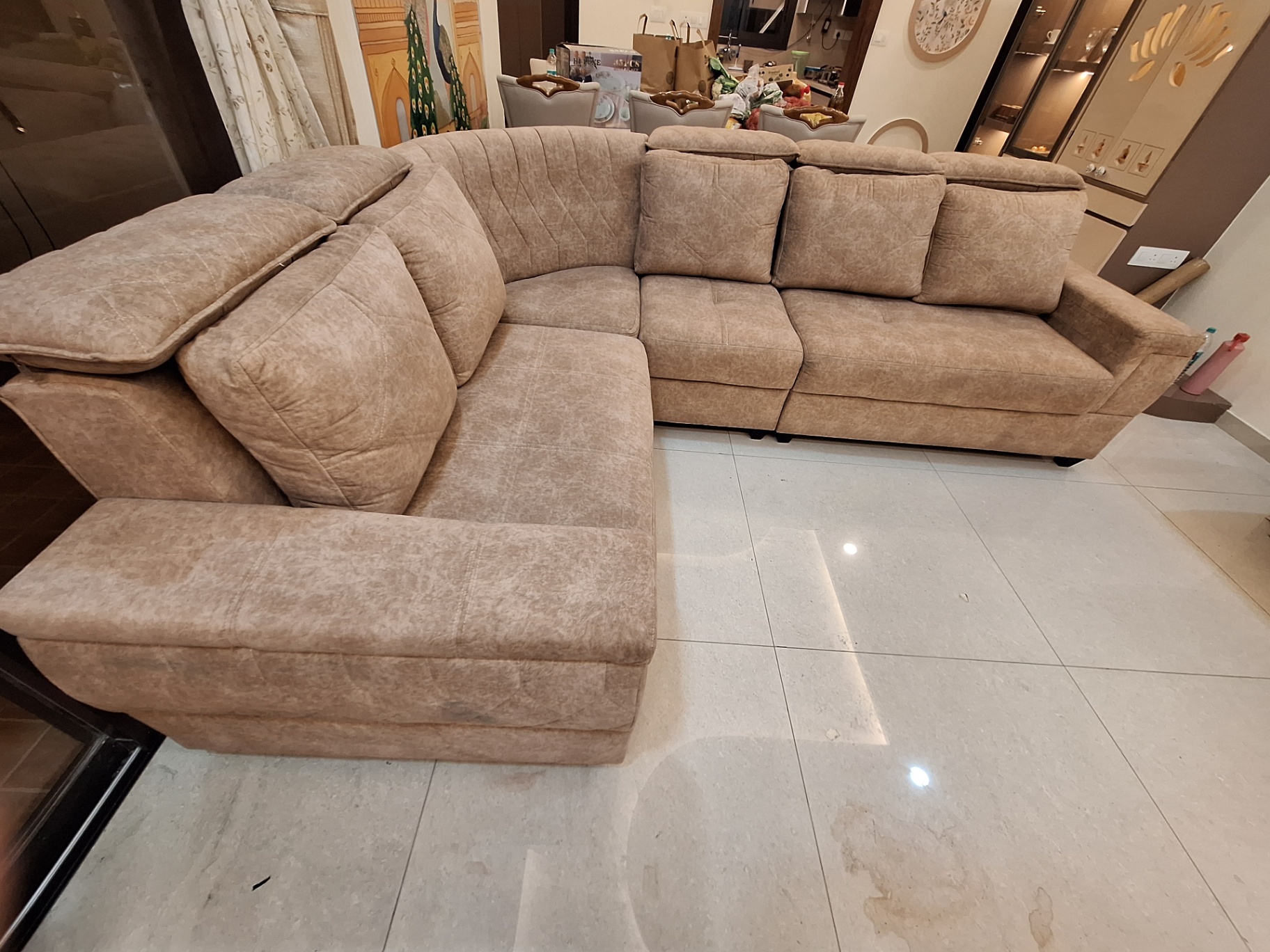 5/6 Seater Sofa - Image 1