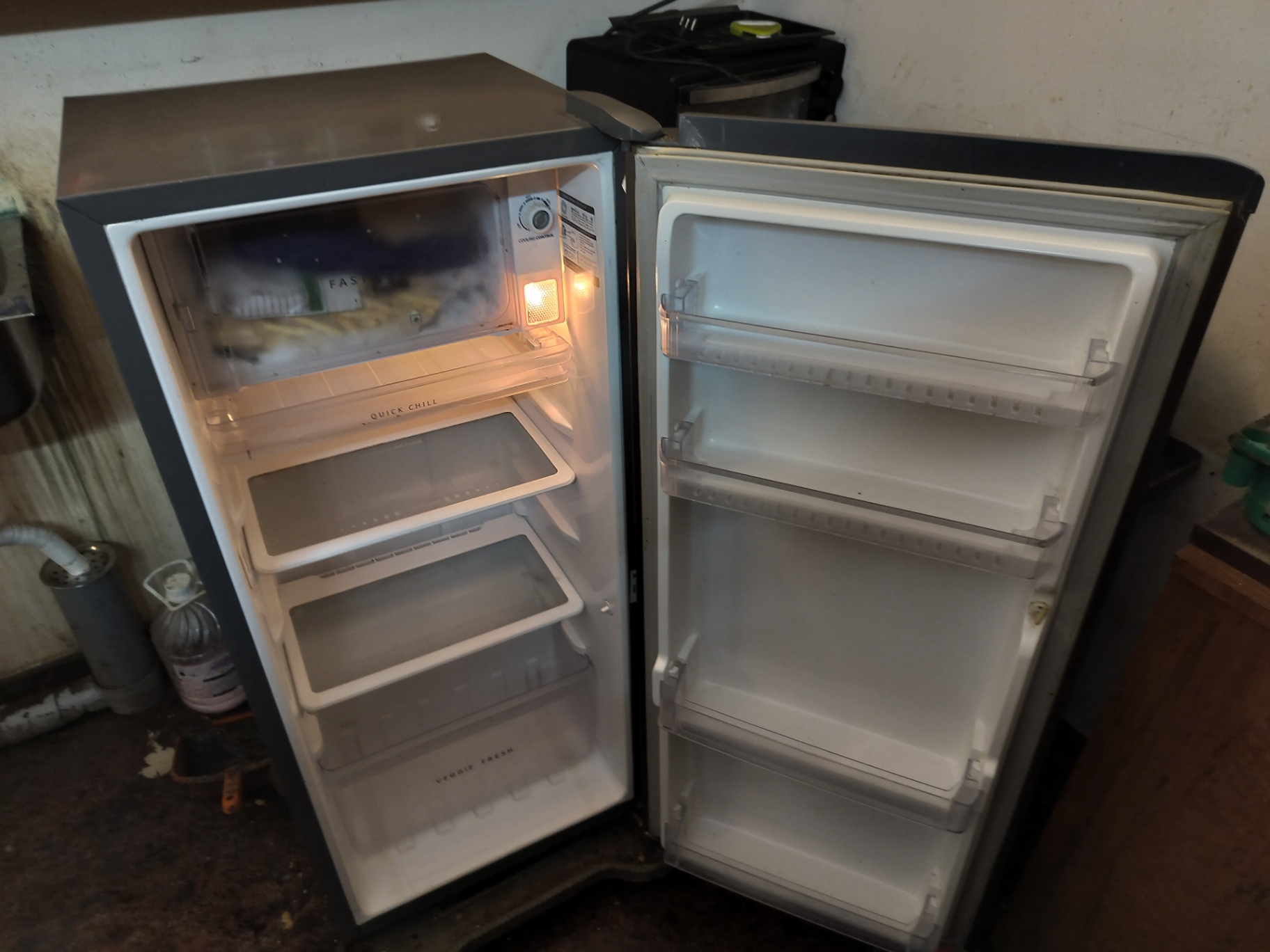 Whirlpool Refrigerator for sale  - Image 1