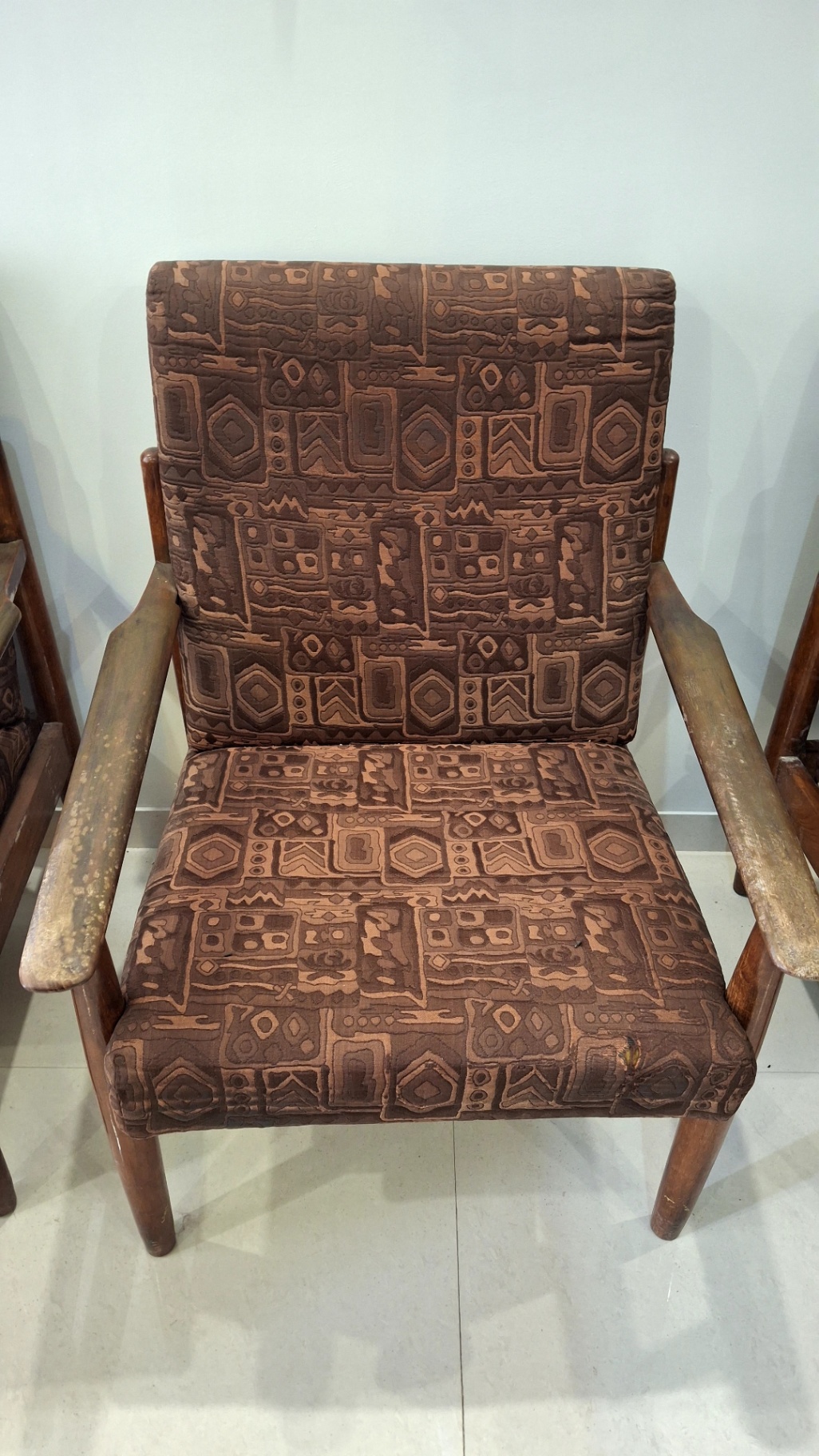 2+1+1 seater sofa with heavy discount - Image 2