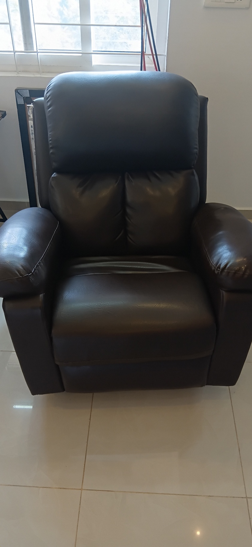70% off 🤯 - Recliners in 9K - Image 3