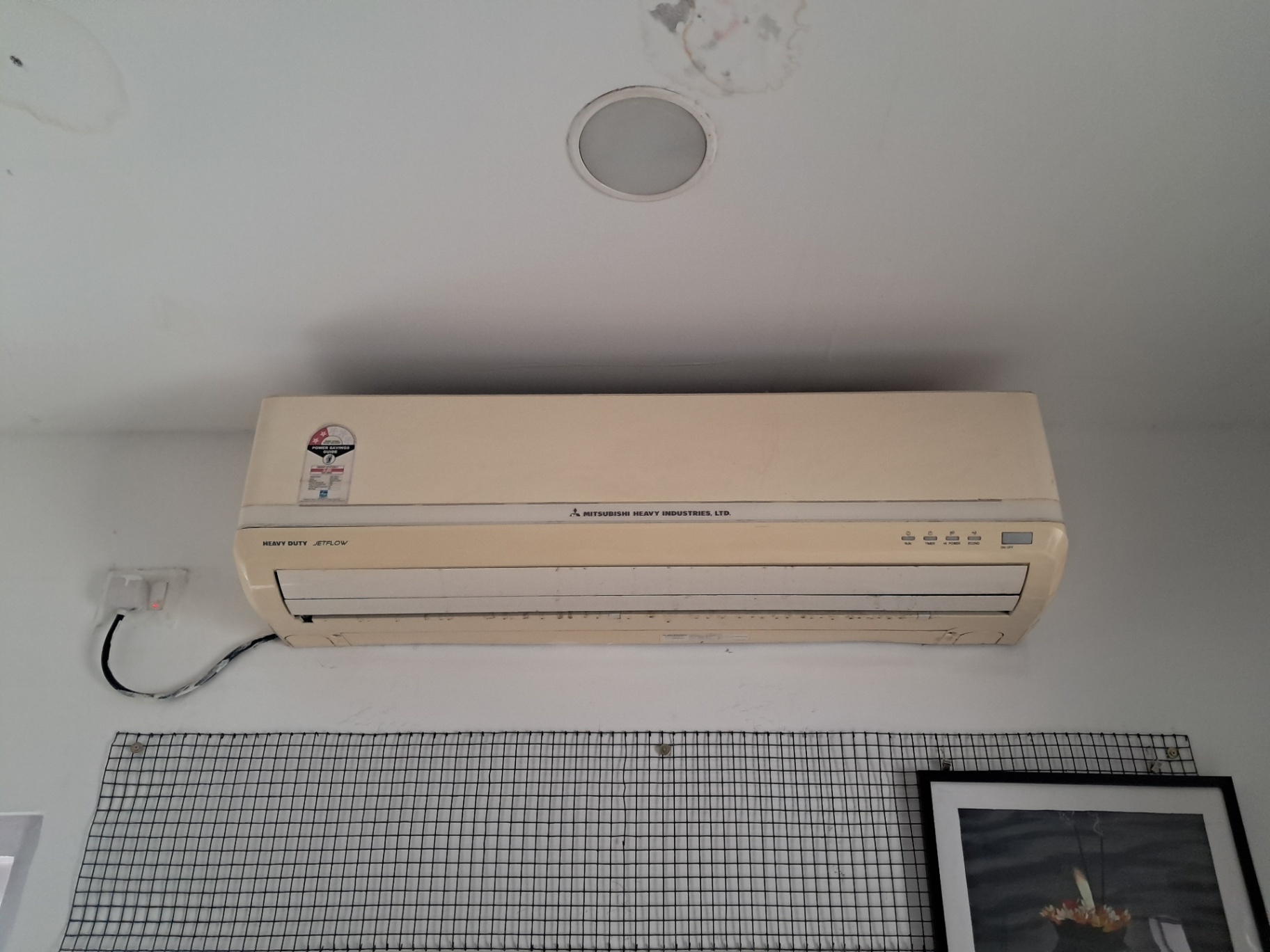Mistubishi heavy duty 2.2 tonne A.C for sale - Image 1