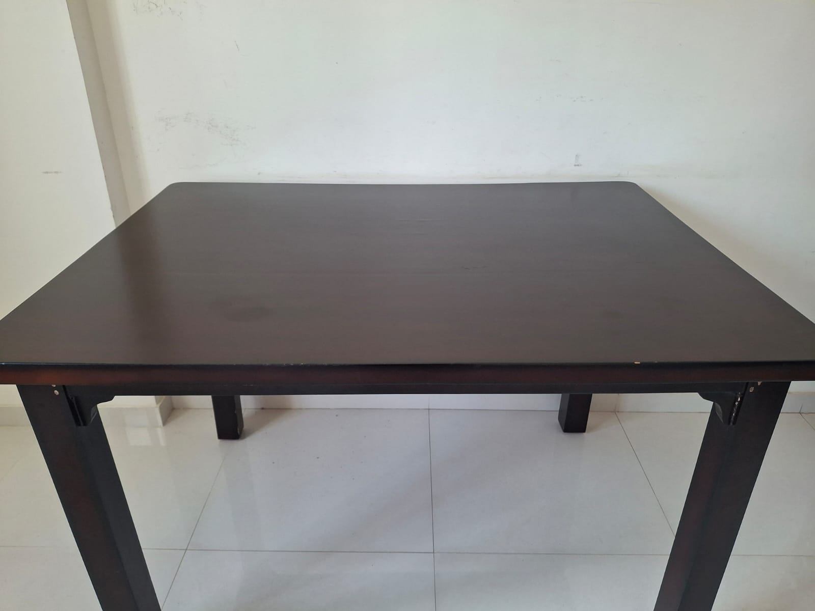 Dining table - Comfortable for 4 - Image 1