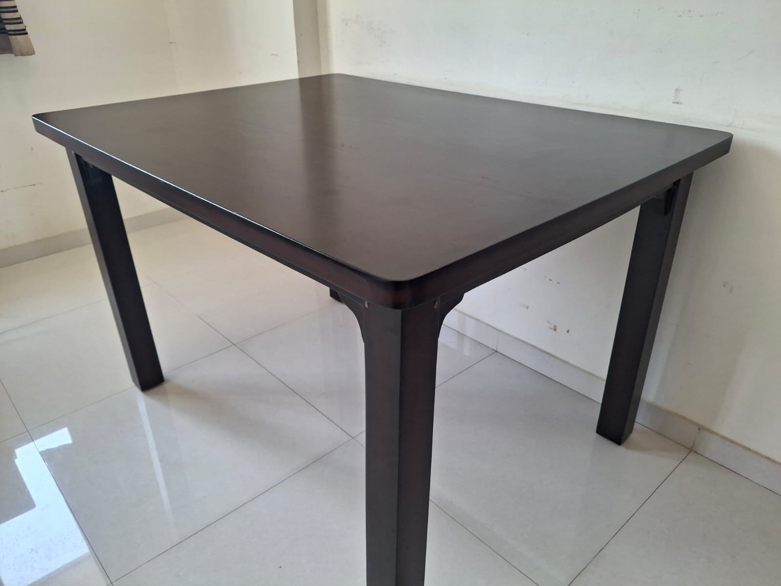Dining table - Comfortable for 4 - Image 4