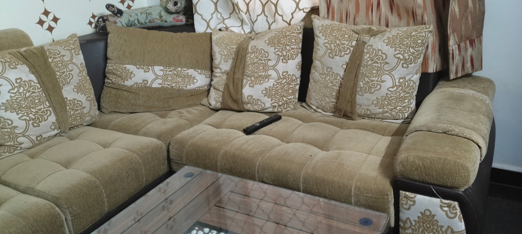 6 seater L shape sofa  - Image 1