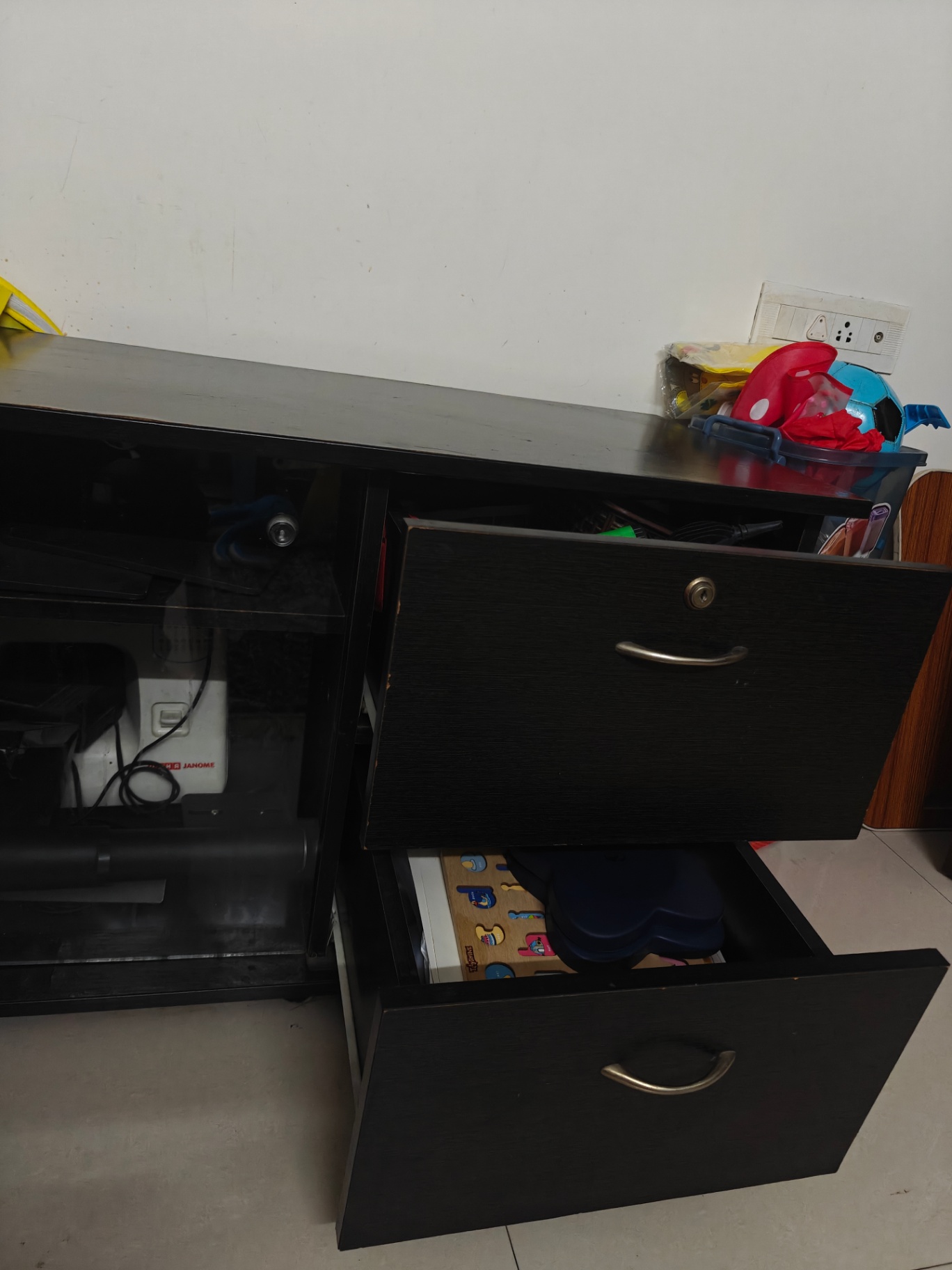 Tv unit - Image 2