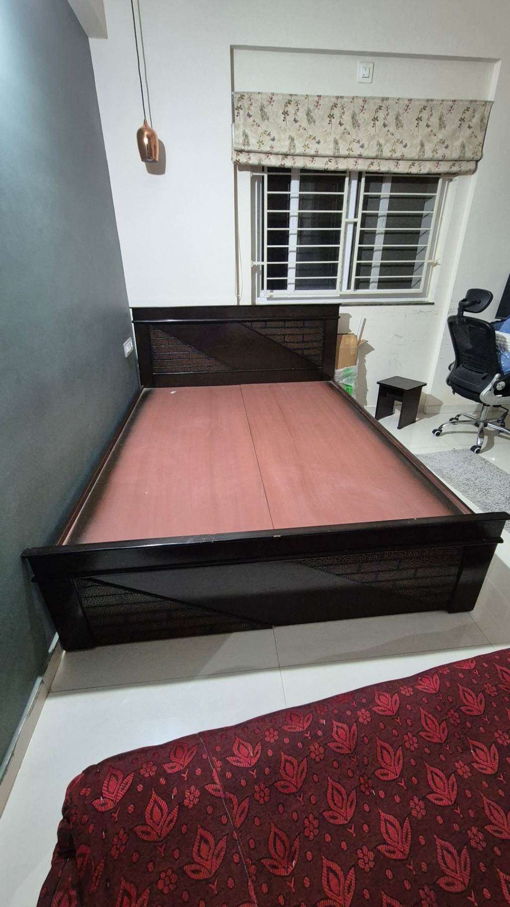 Queen Size bed - Image 3