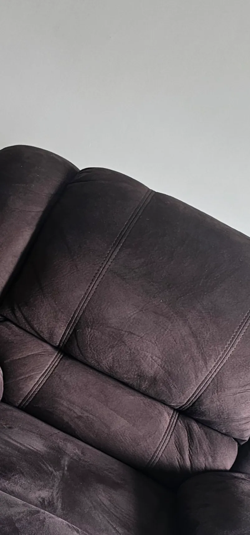 Damro recliner  - Image 2