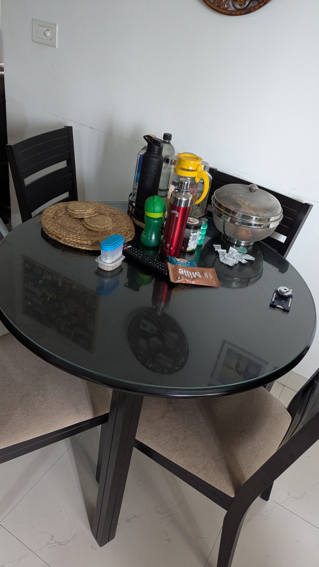 Home centre 4 seater dining table with glass top  - Image 3