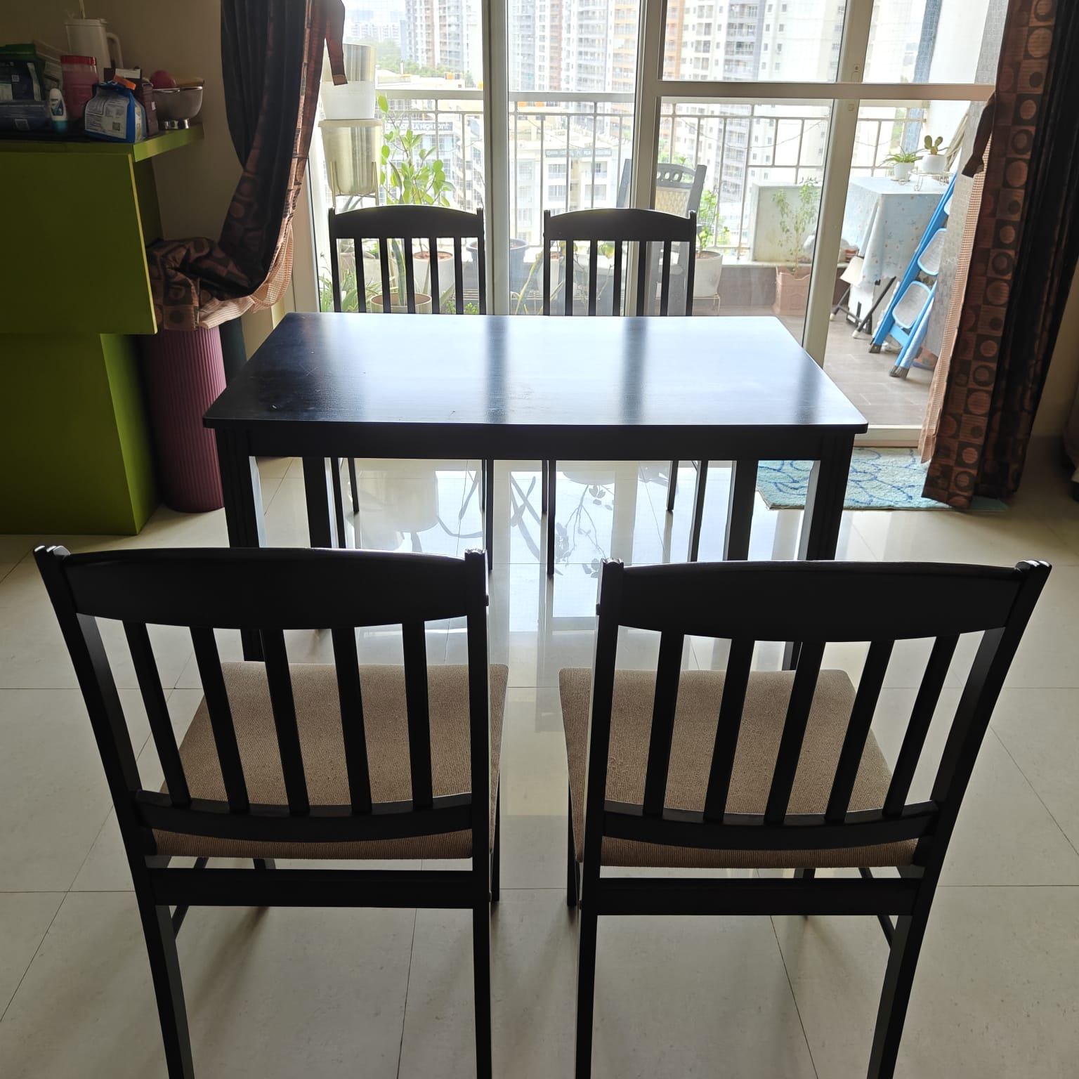 4 seater dining table for sale - Image 2