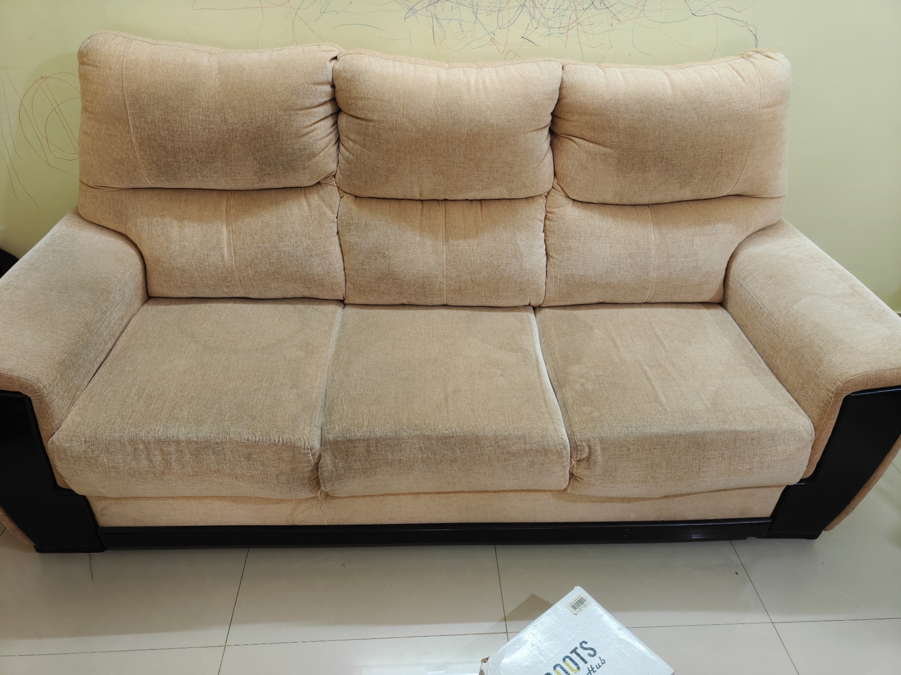 5 seater sofa set with inbuilt cushion  - Image 2