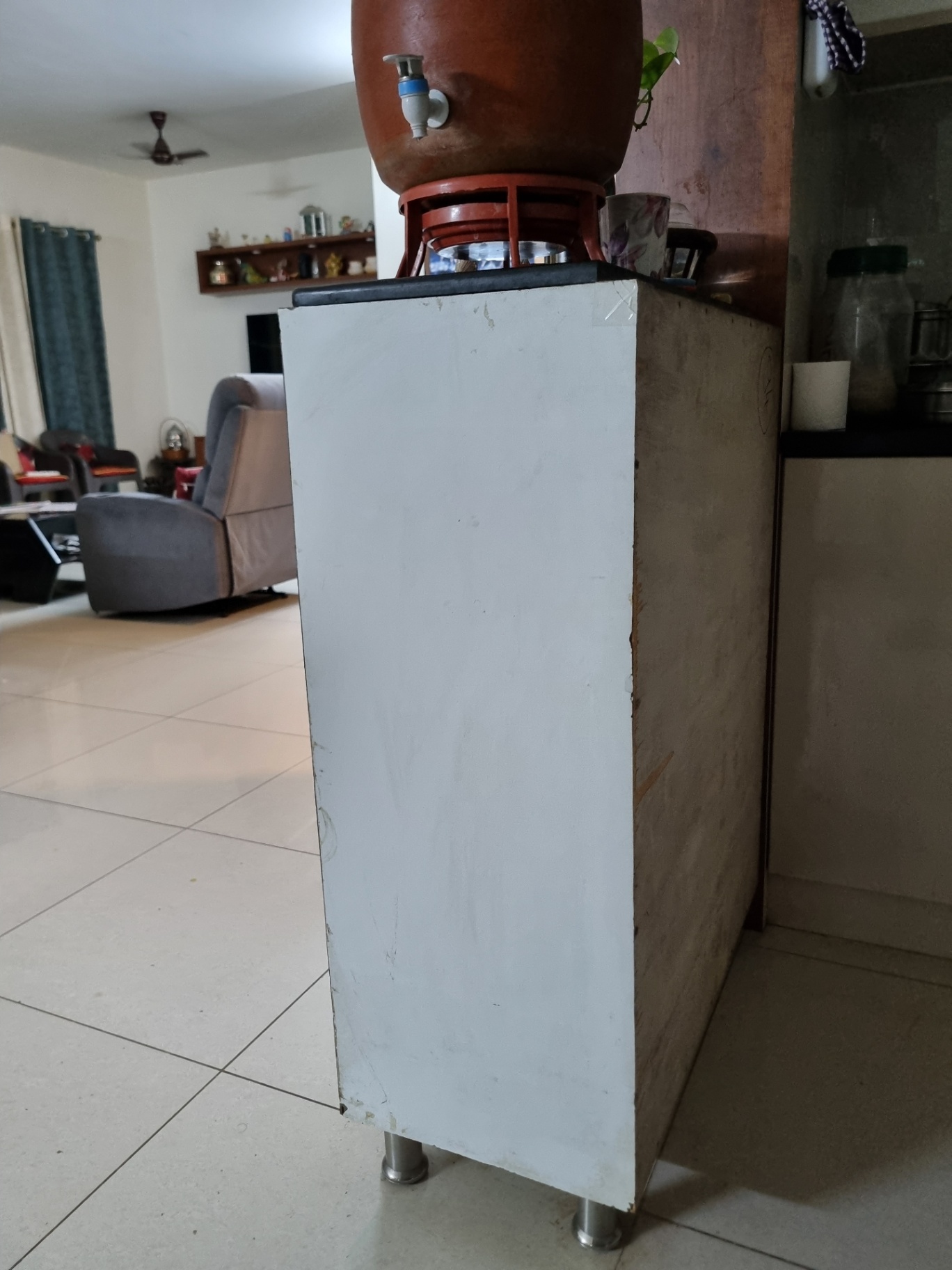 Crockery Unit - Image 3