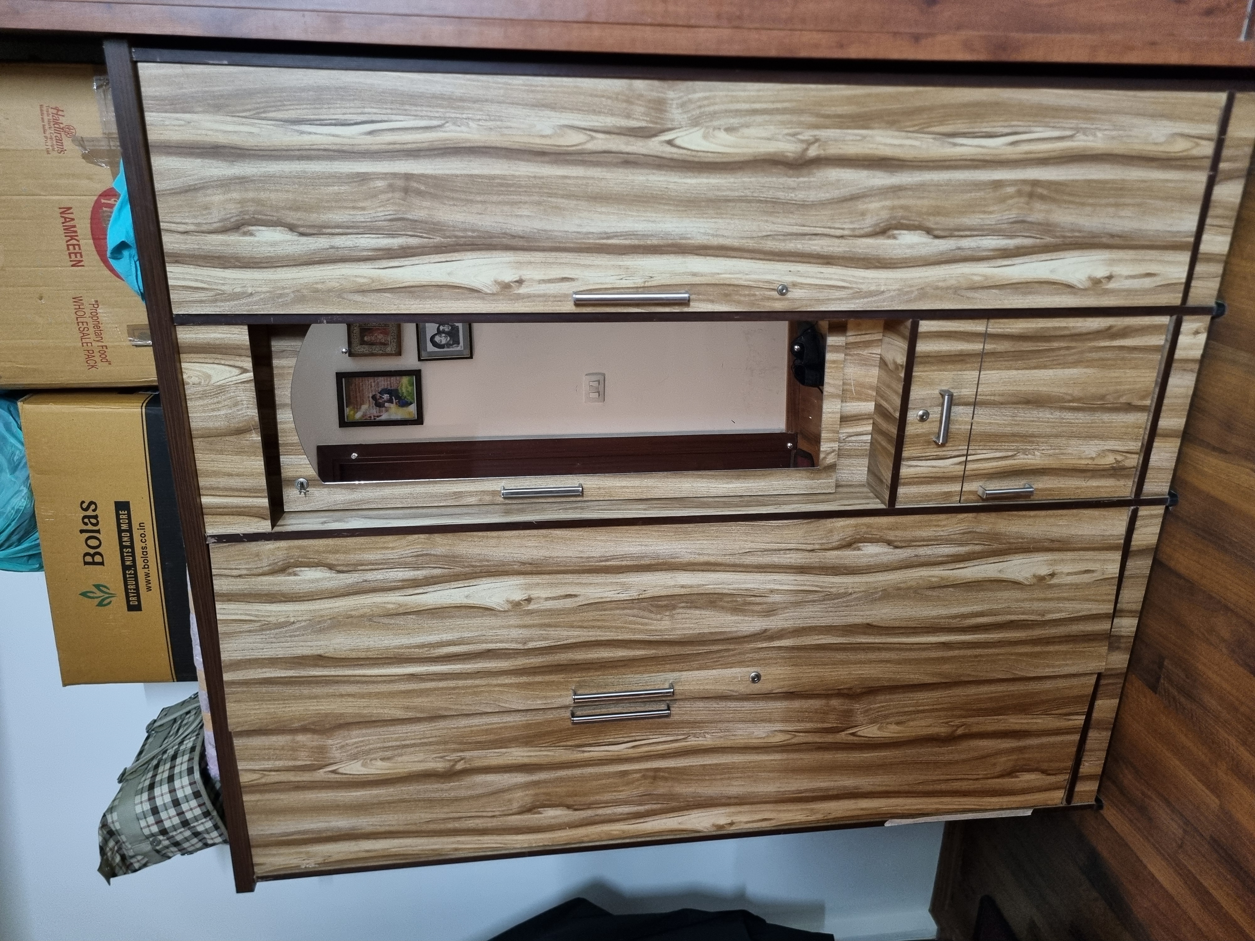 Three-Door Wardrobe with Dressing Mirror - Image 3