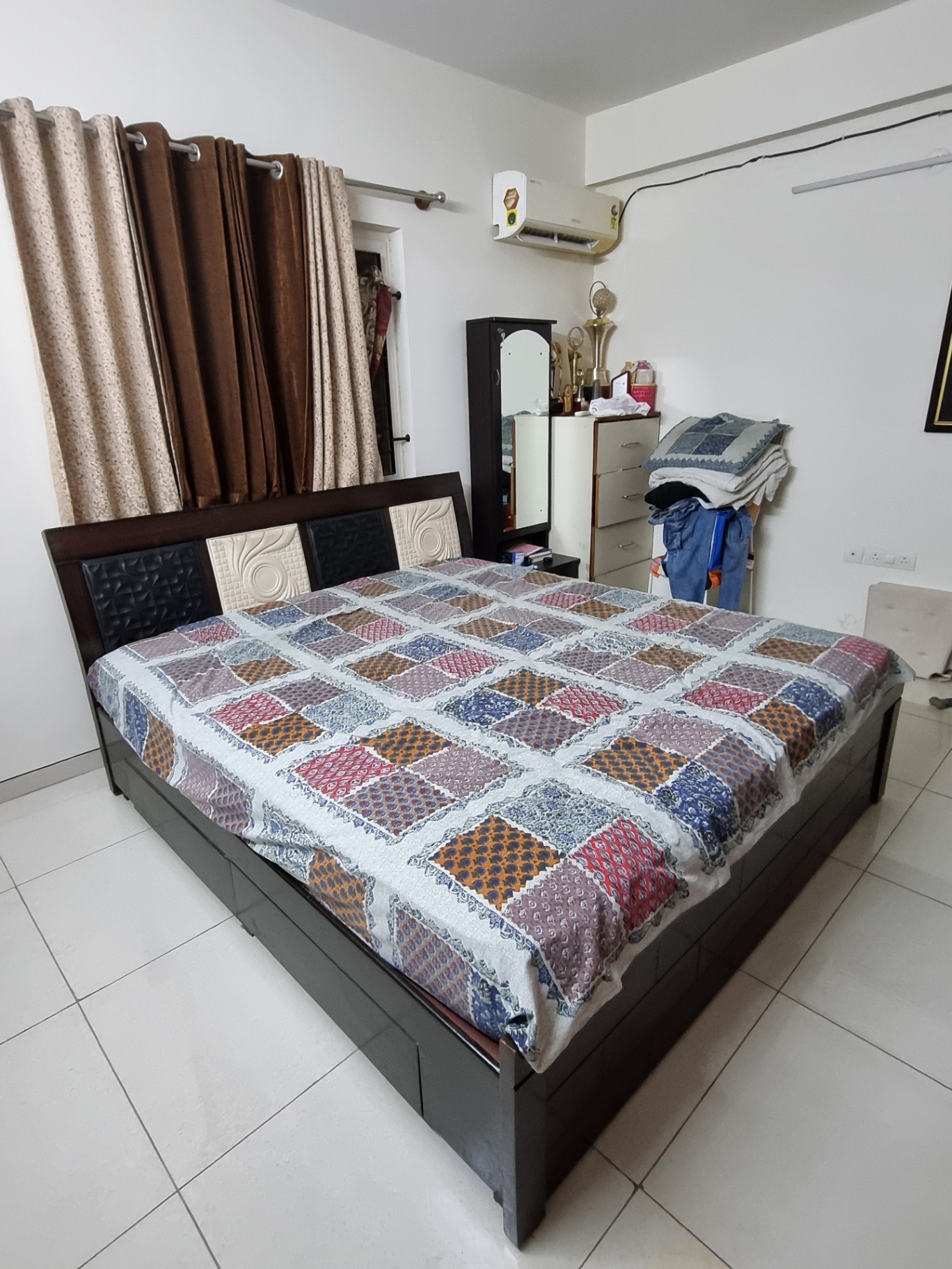 King Size Solid Wood Bed with Storage - Image 4