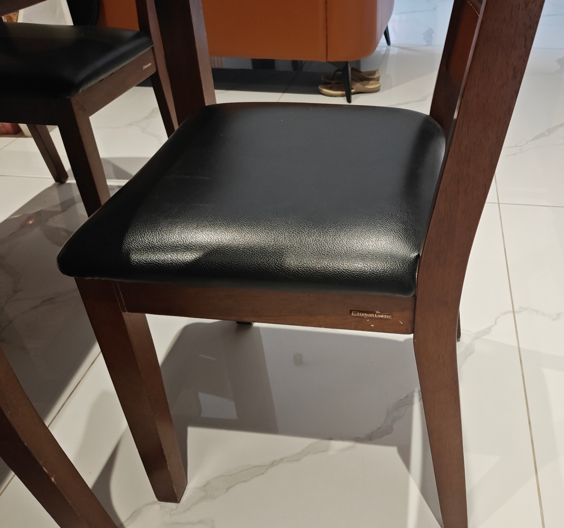 Selling solid wood dining table with 6 chairs  - Image 3