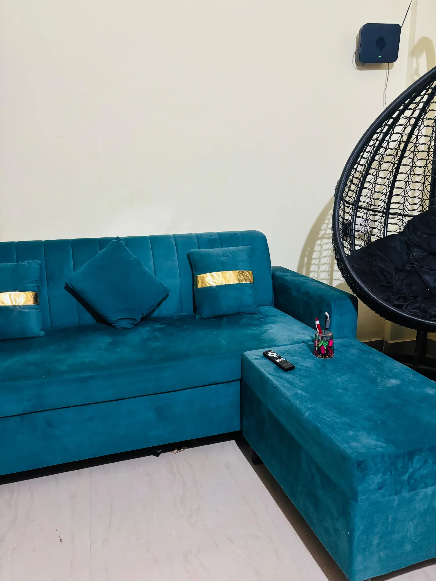 Premium L Shaped Sofa Just 4 months old - Image 4