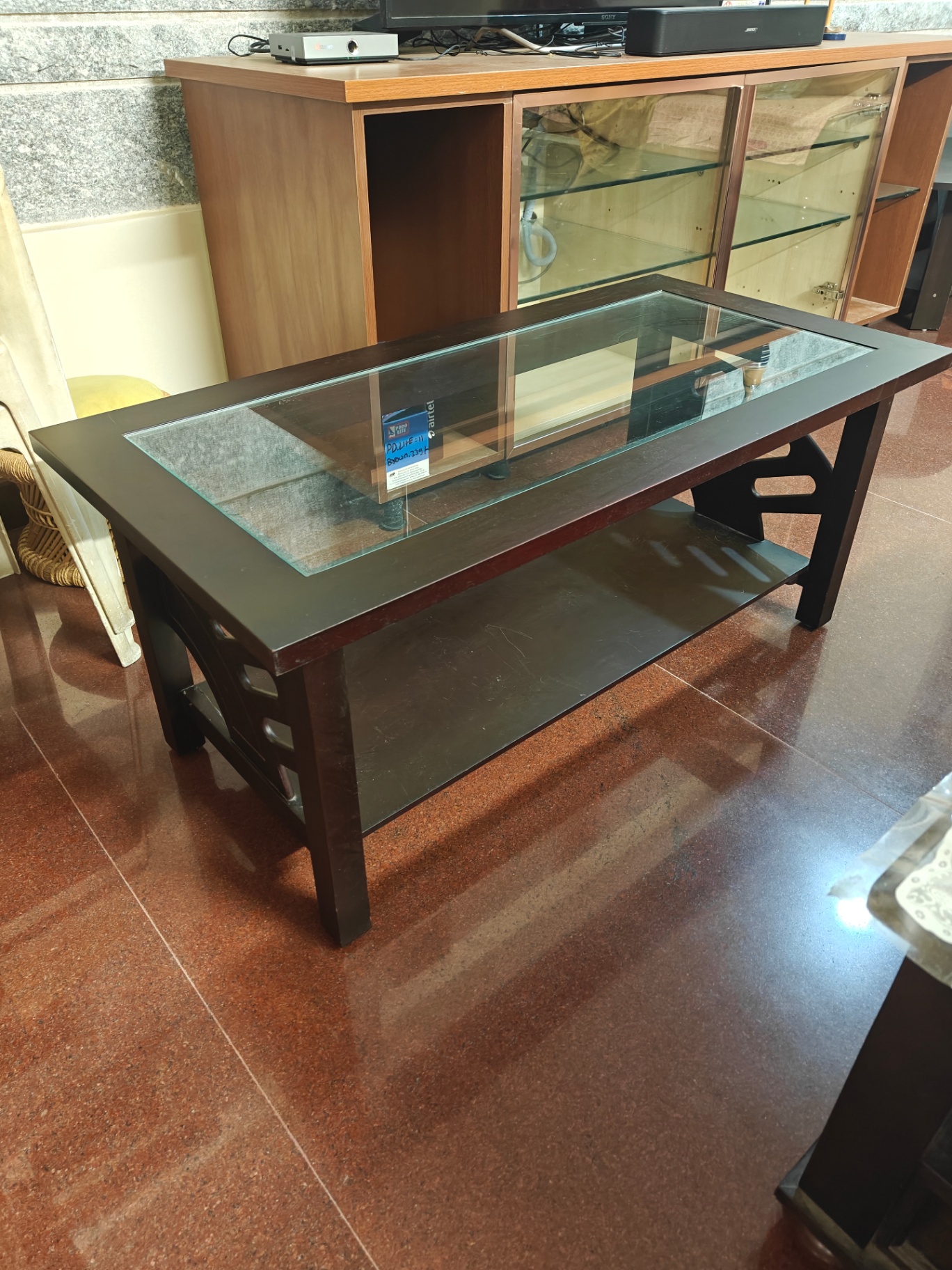 Center table available immediately - Image 2