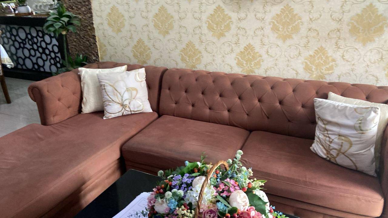 L shaped sofa - Image 2