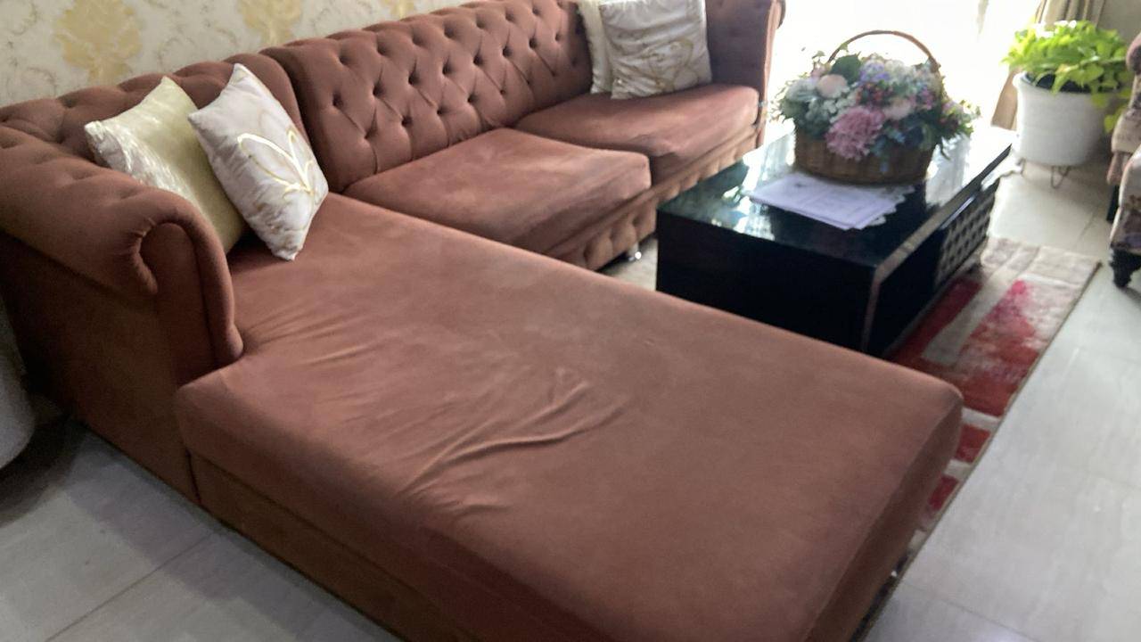 L shaped sofa - Image 3