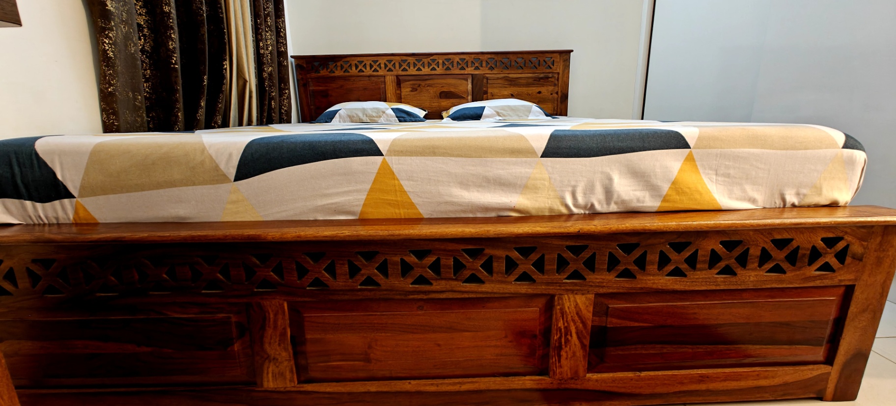 Sheesham wood beds with storage king size - Image 4