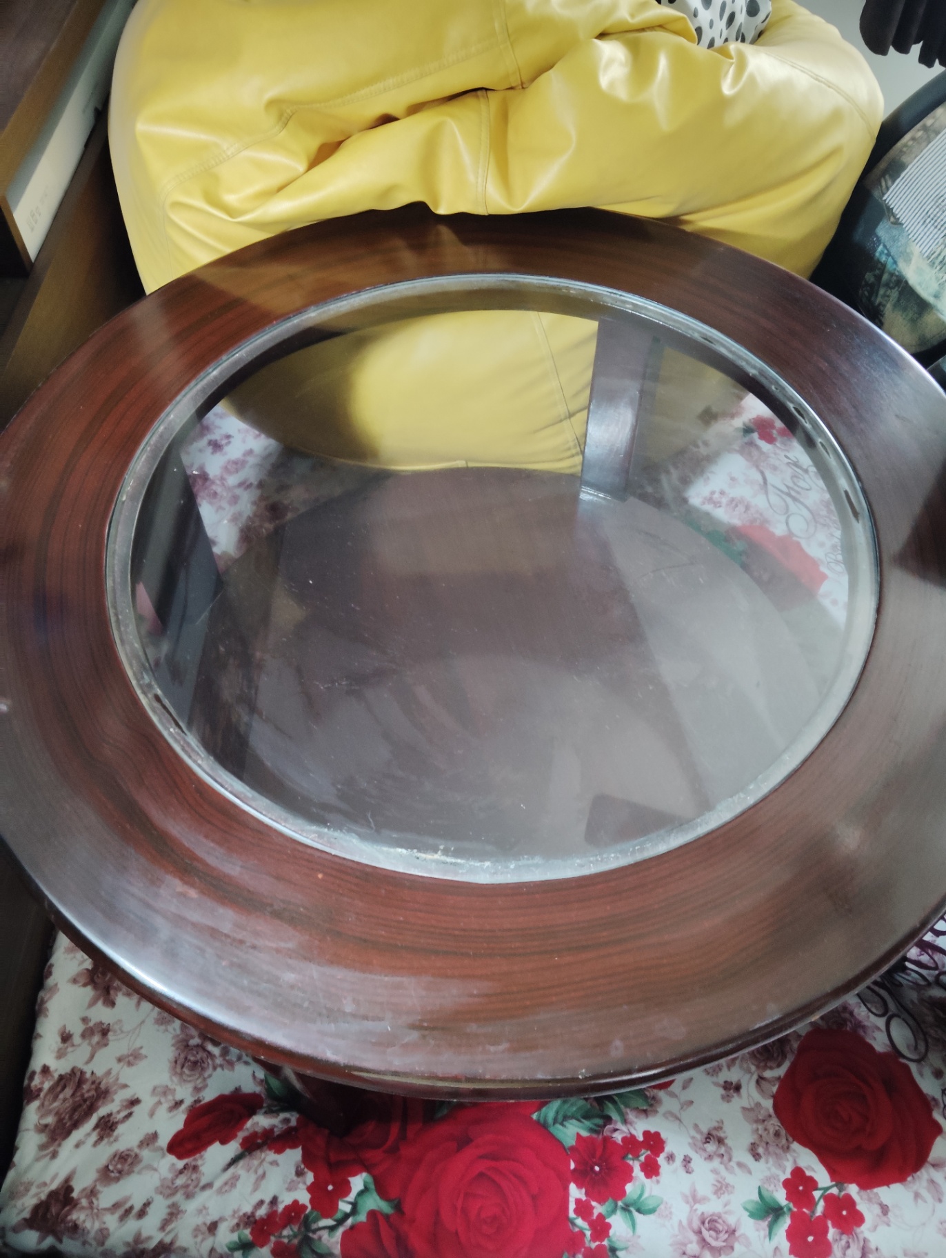 Round shaped coffe table - Image 2