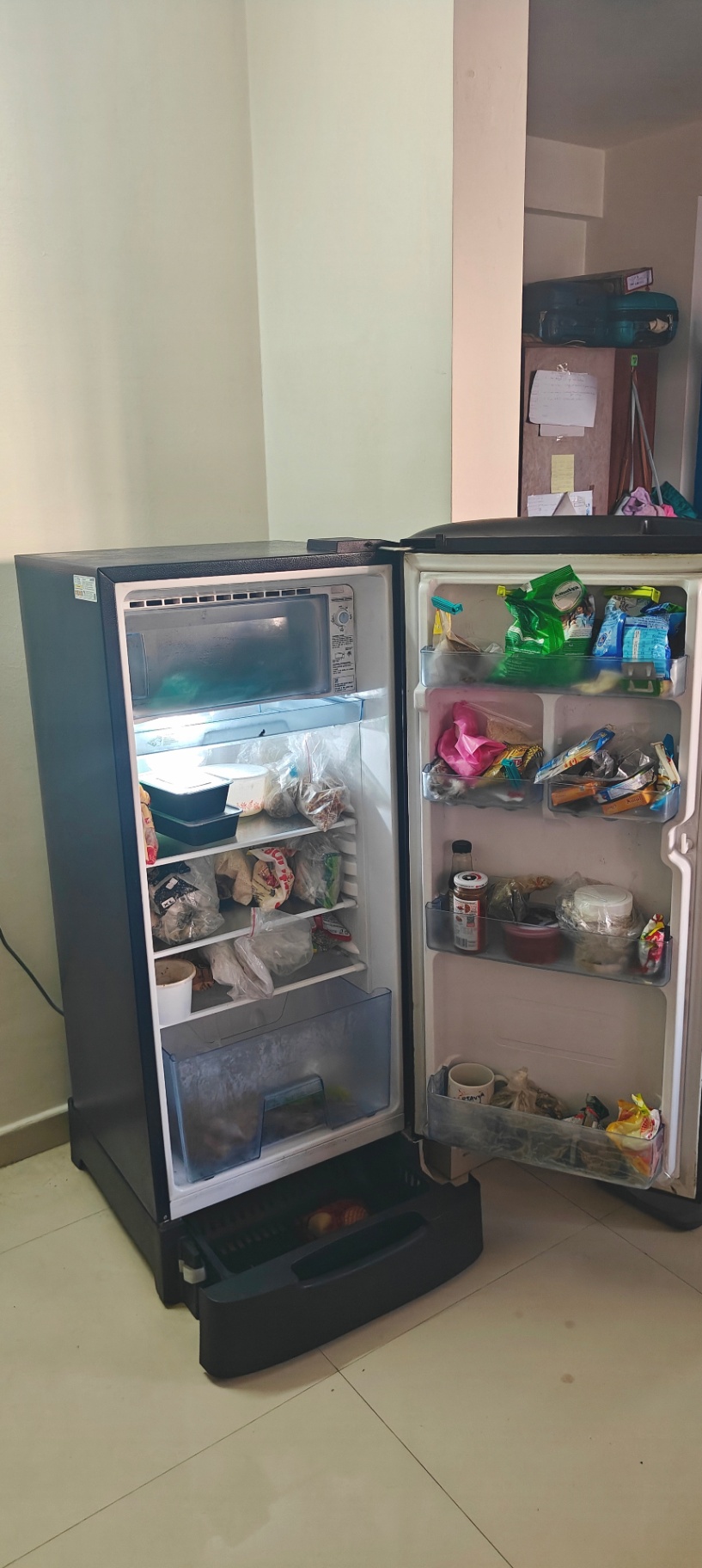 Samsung 183L Refrigerator  - Image 2