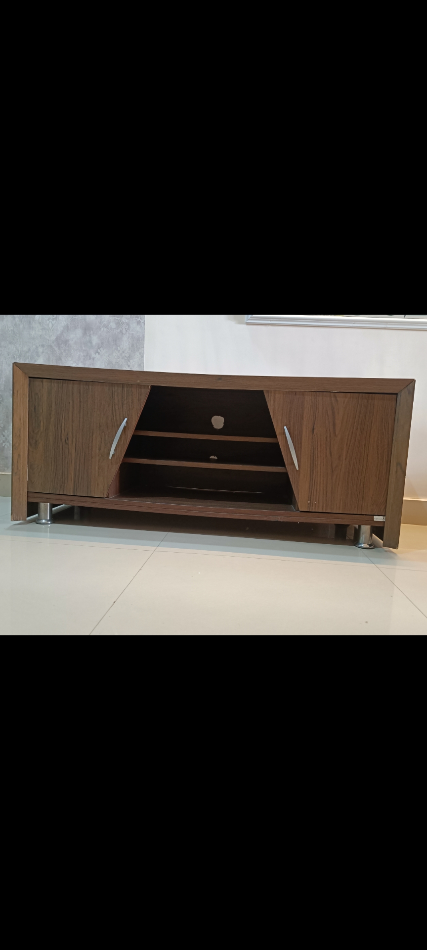 Royal Oak Entertainment unit - Image 2