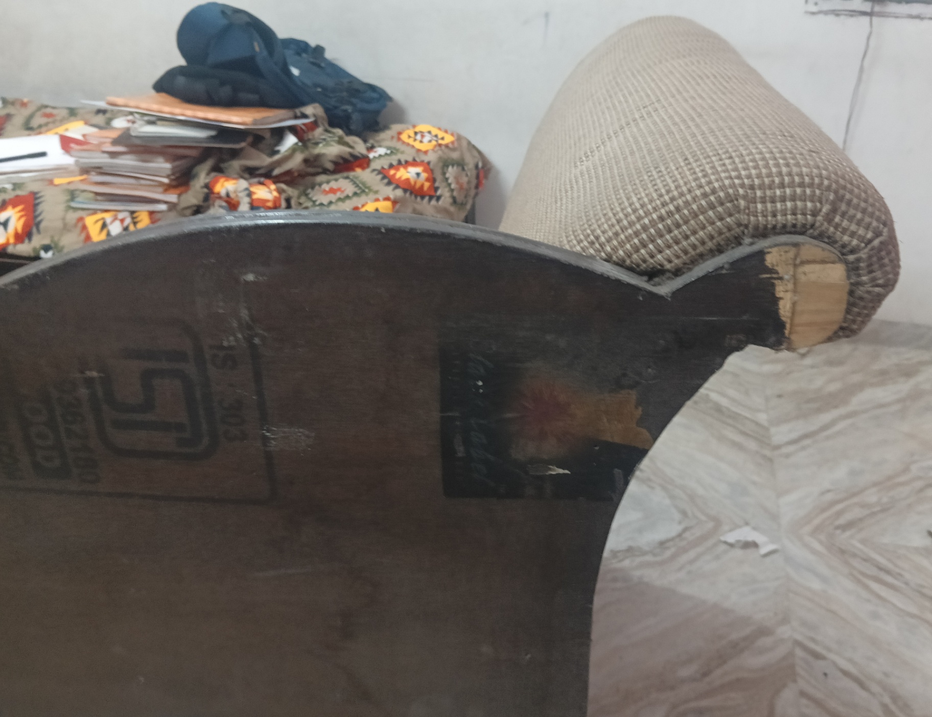 Wooden Sethi cum Bed  - Image 5