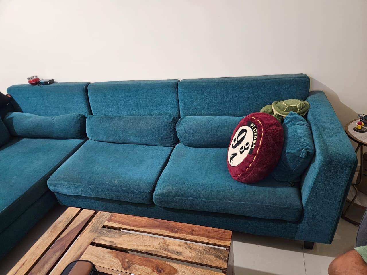 5 Seater L Shape Sofa - Image 6