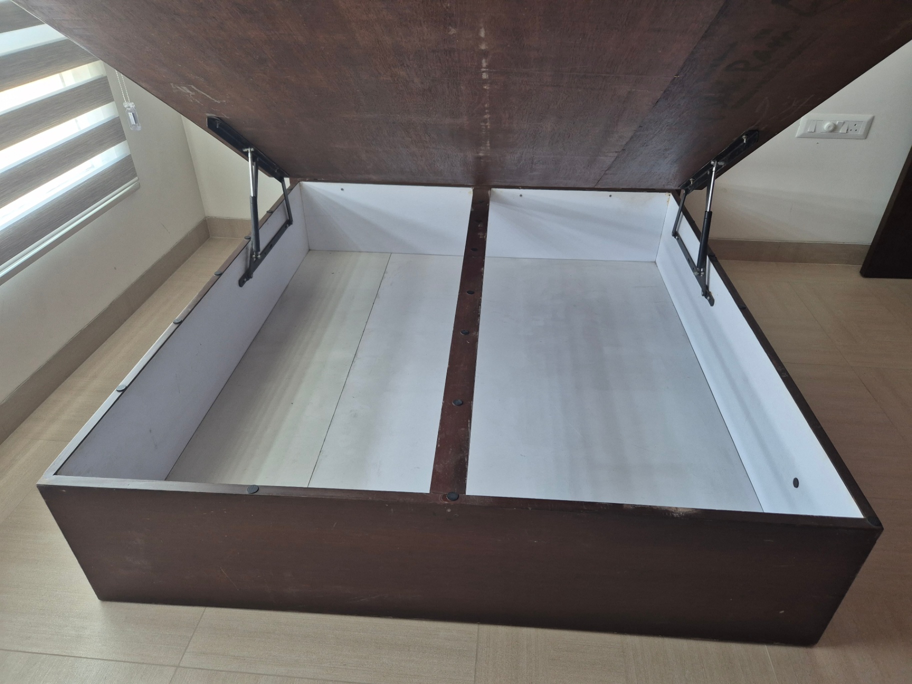 5ft x 6ft double bed with storage - Image 1